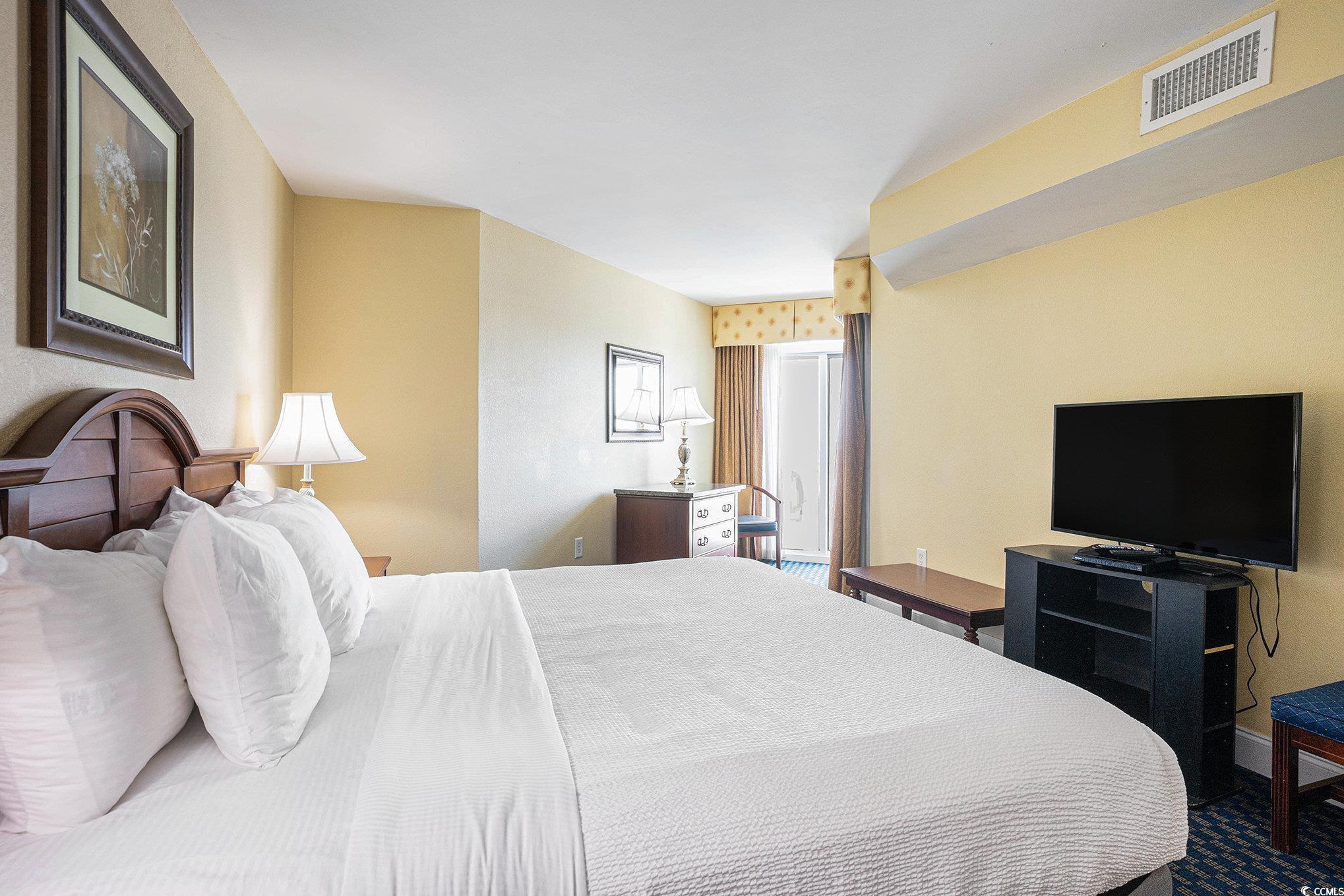 2504 N Ocean Blvd. Property Photo 11