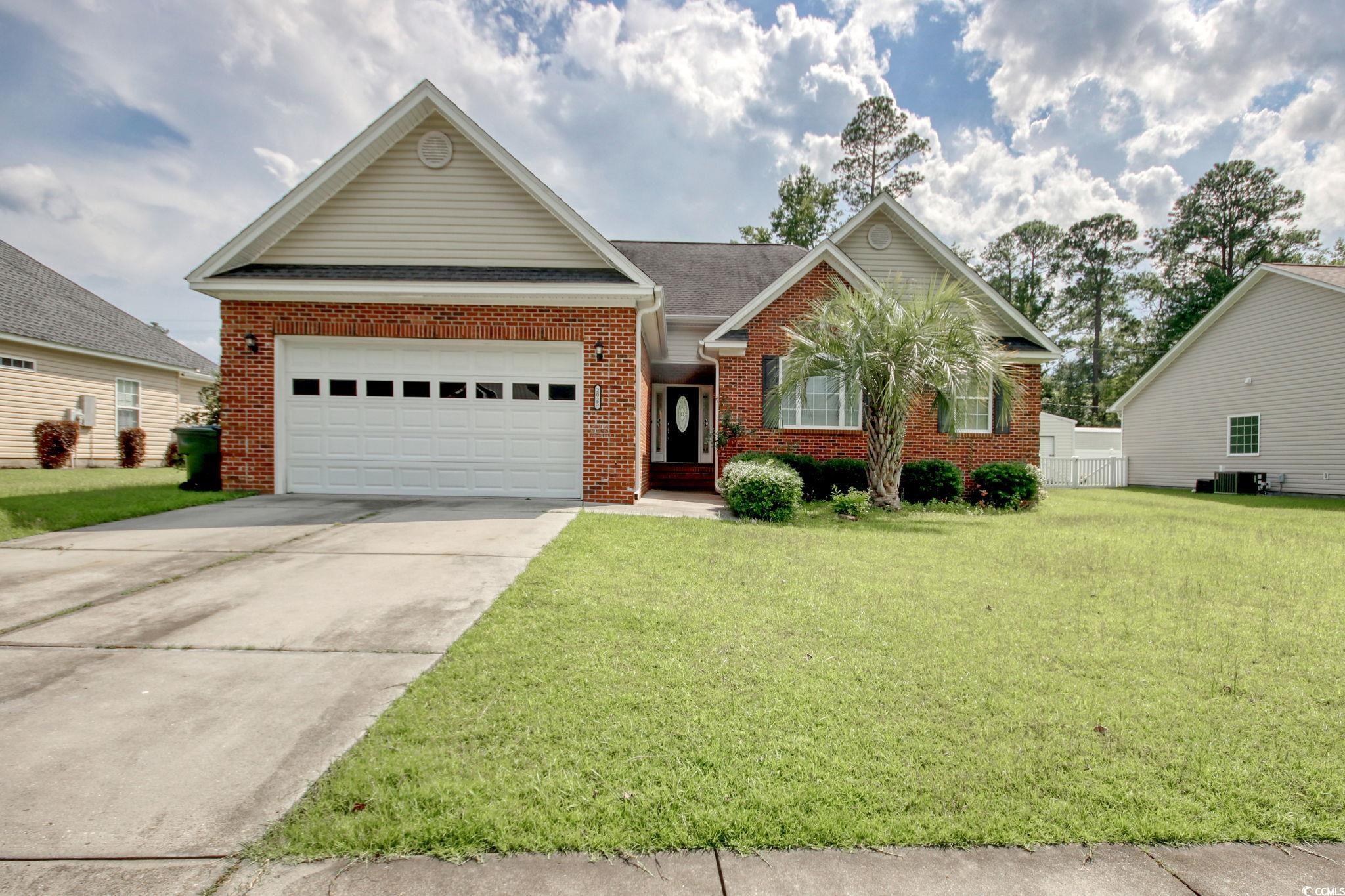 2025 Sawyer St. Property Photo 1