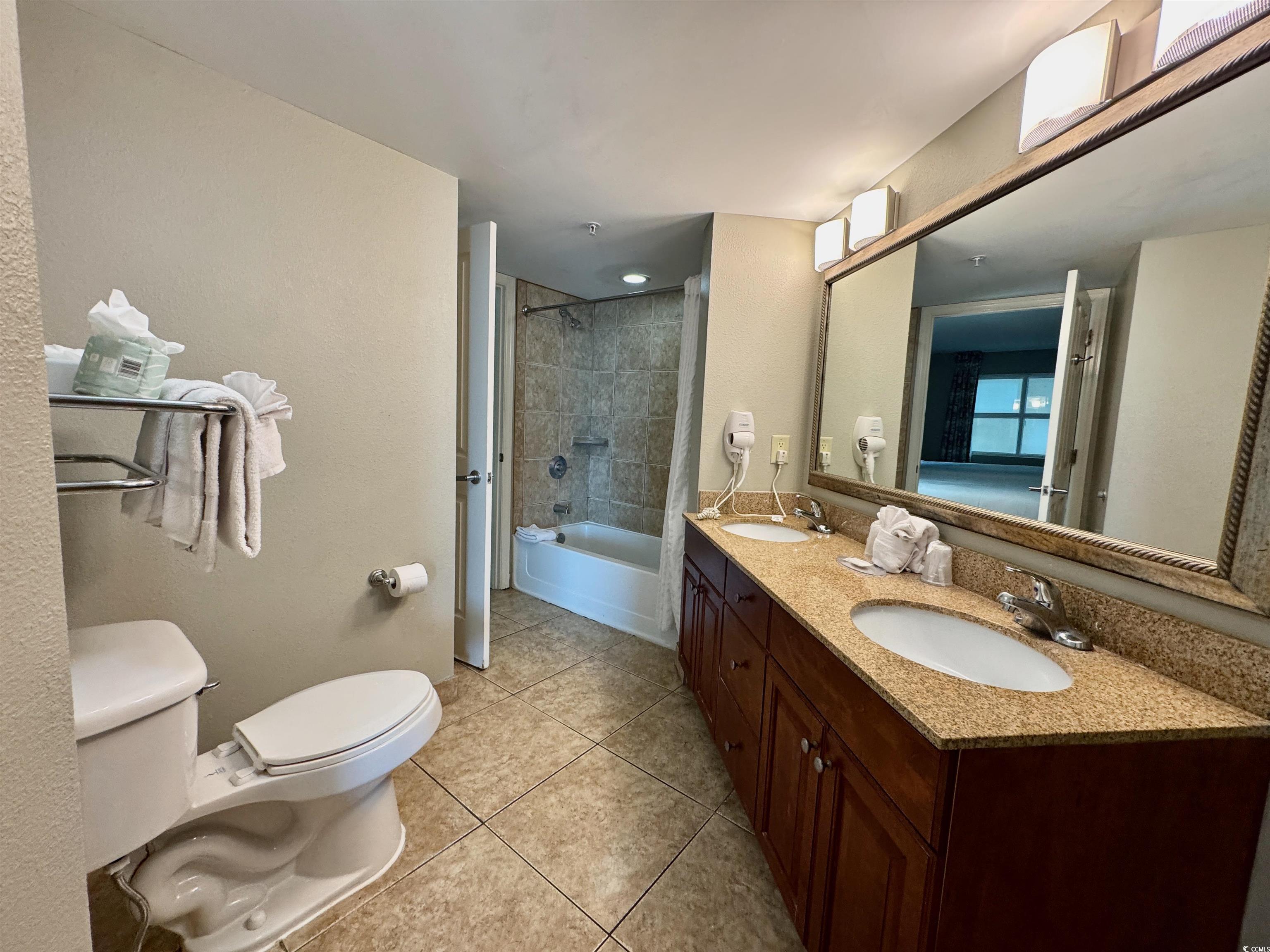 5200 N Ocean Blvd. Property Photo 15