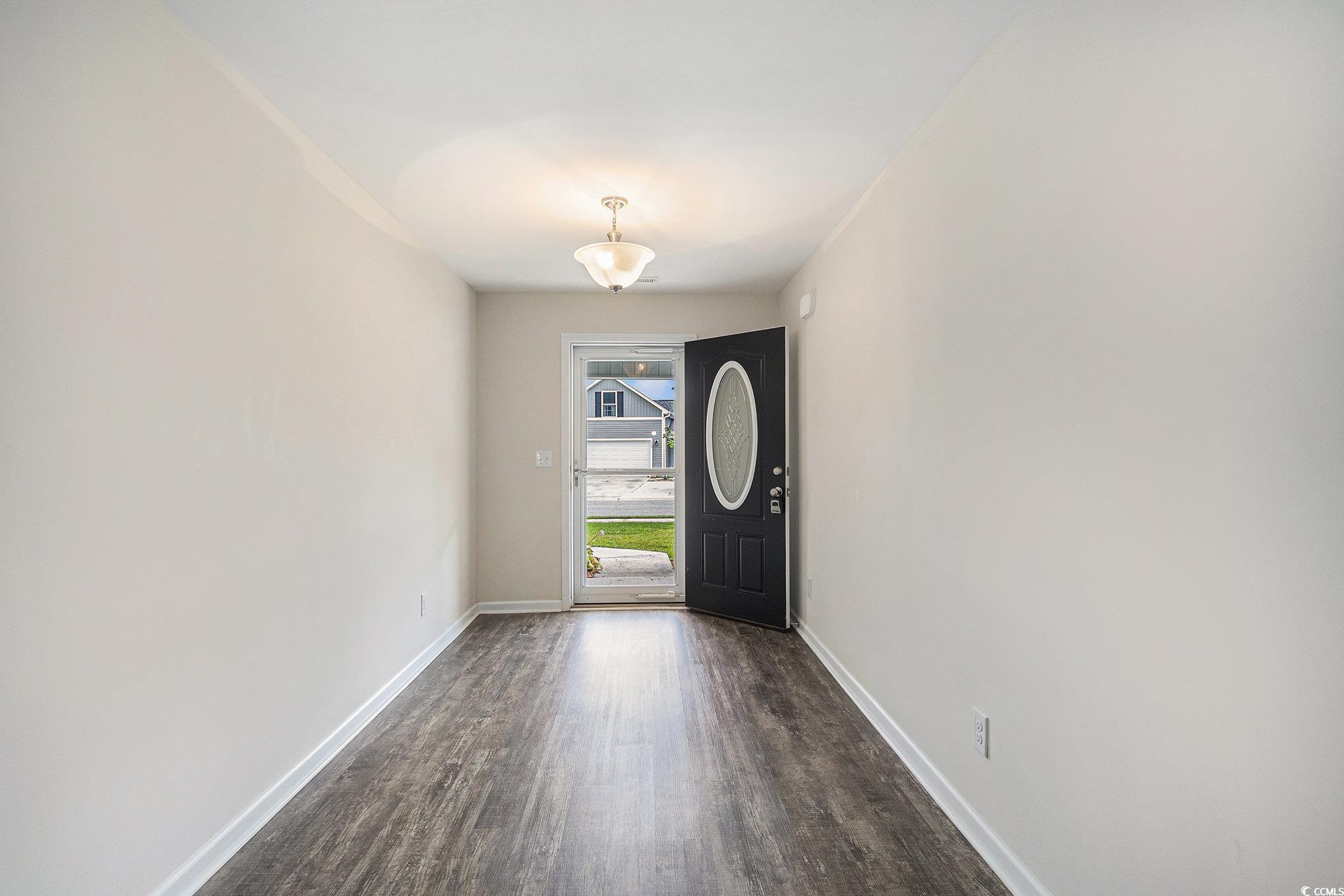 1301 Mandarin Dr. Property Photo 5