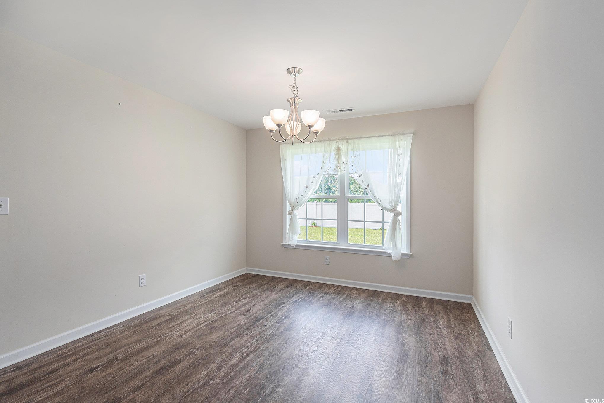 1301 Mandarin Dr. Property Photo 15