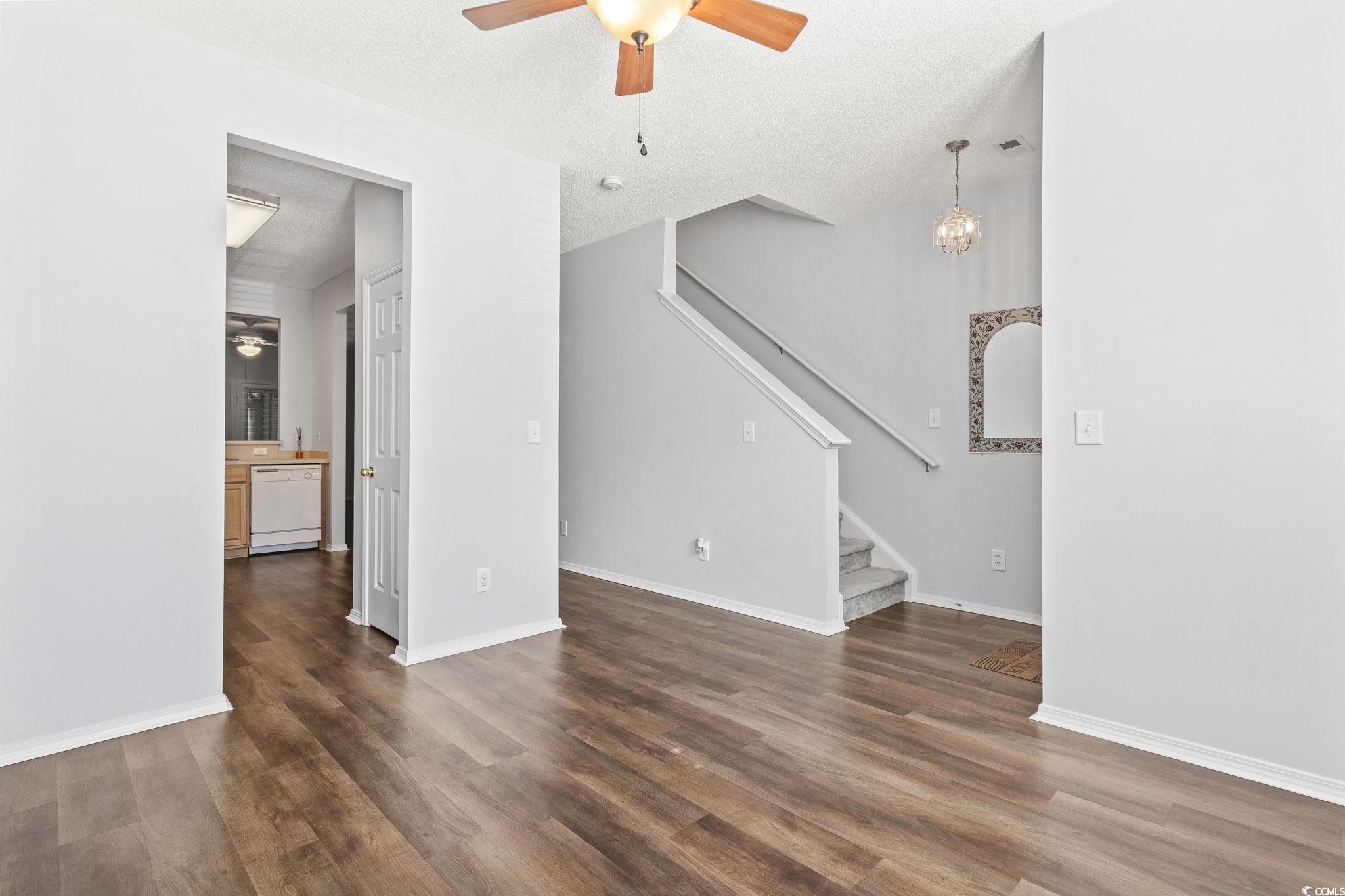 109 Old Town Way Property Photo 6