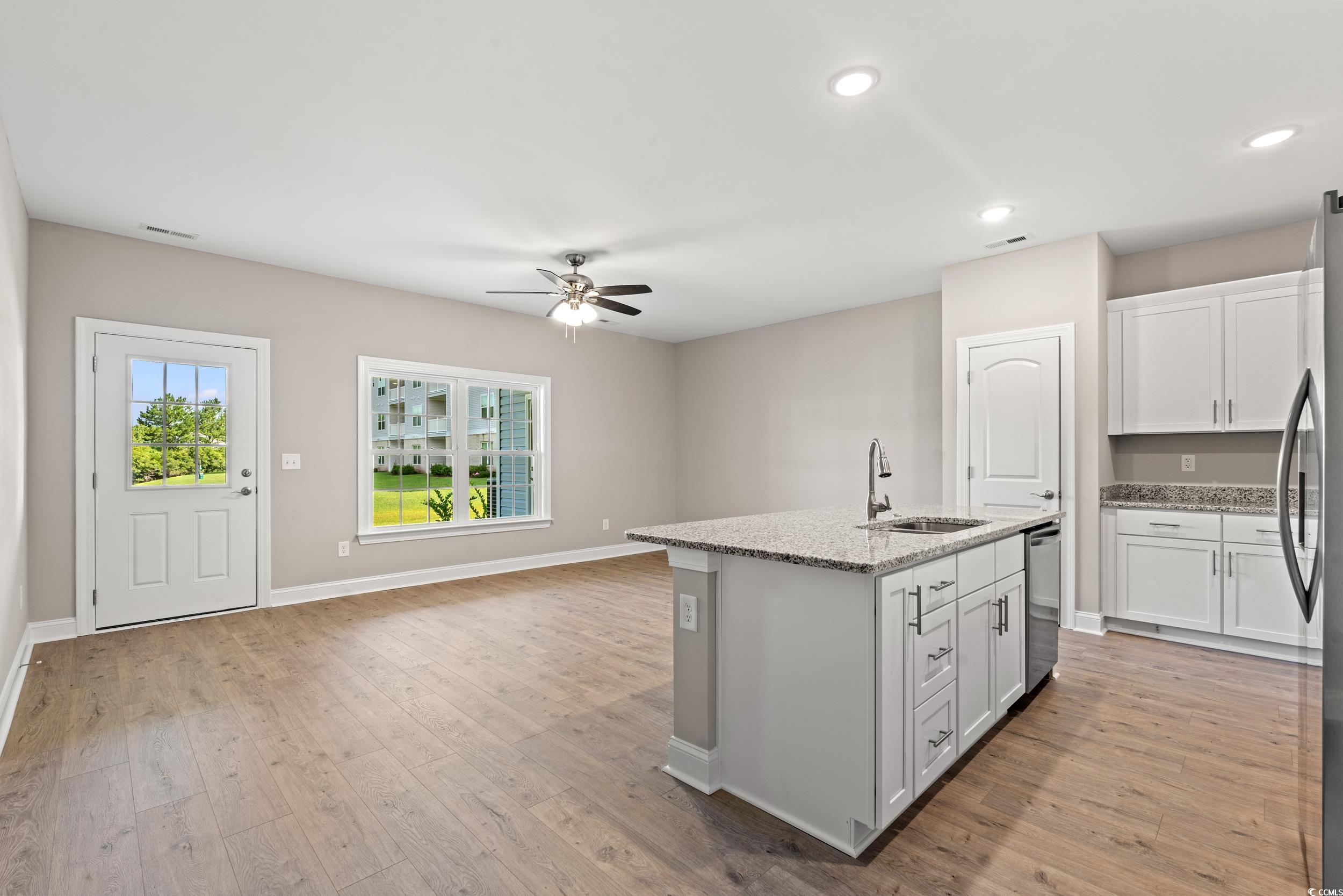 342 Kiskadee Loop Property Photo 6