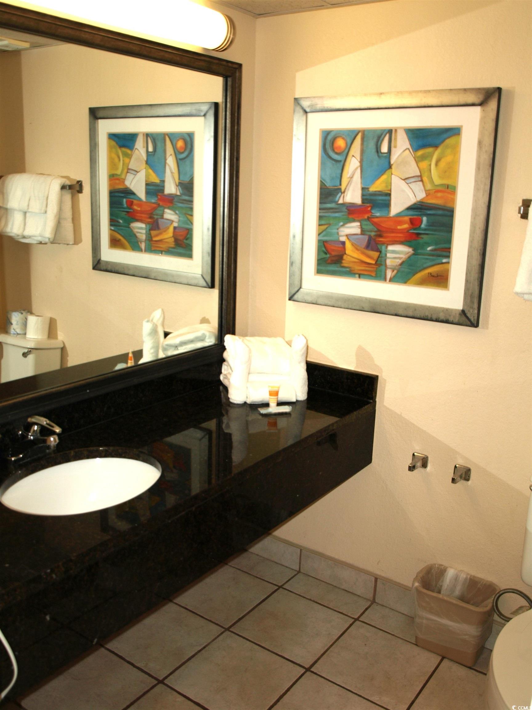 7000 Ocean Blvd. N Property Photo 4