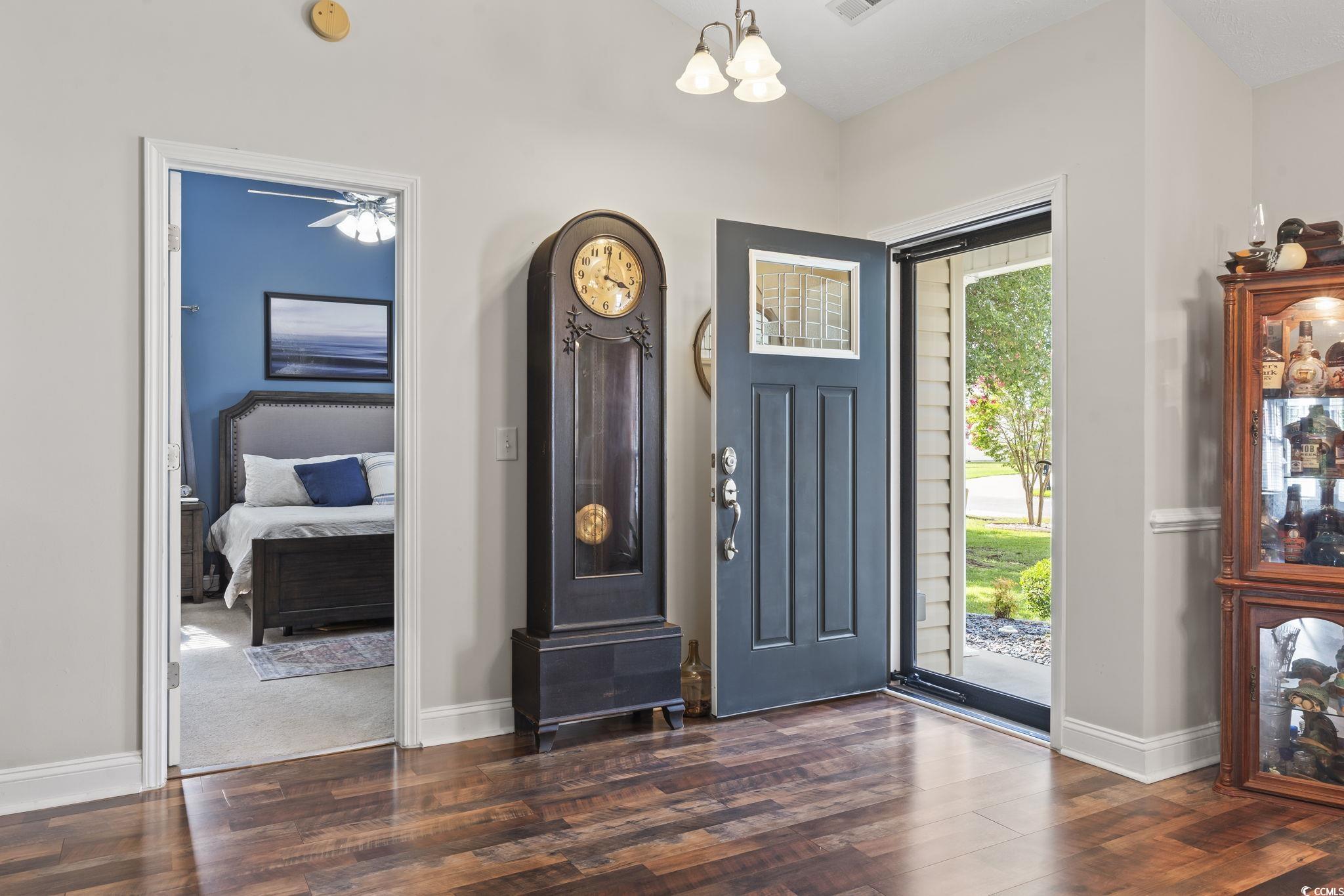 188 Governors Loop Property Photo 3