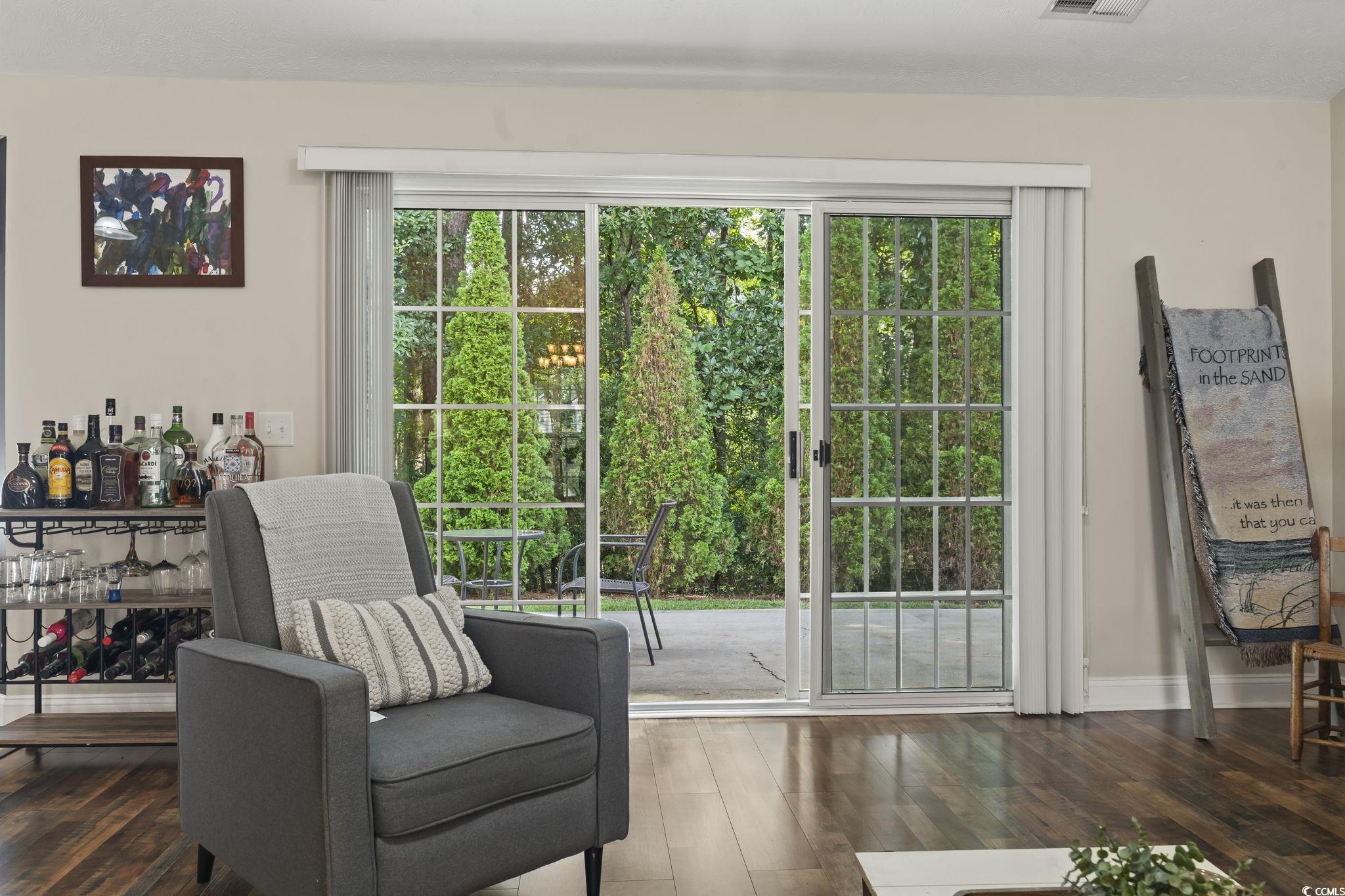 188 Governors Loop Property Photo 10