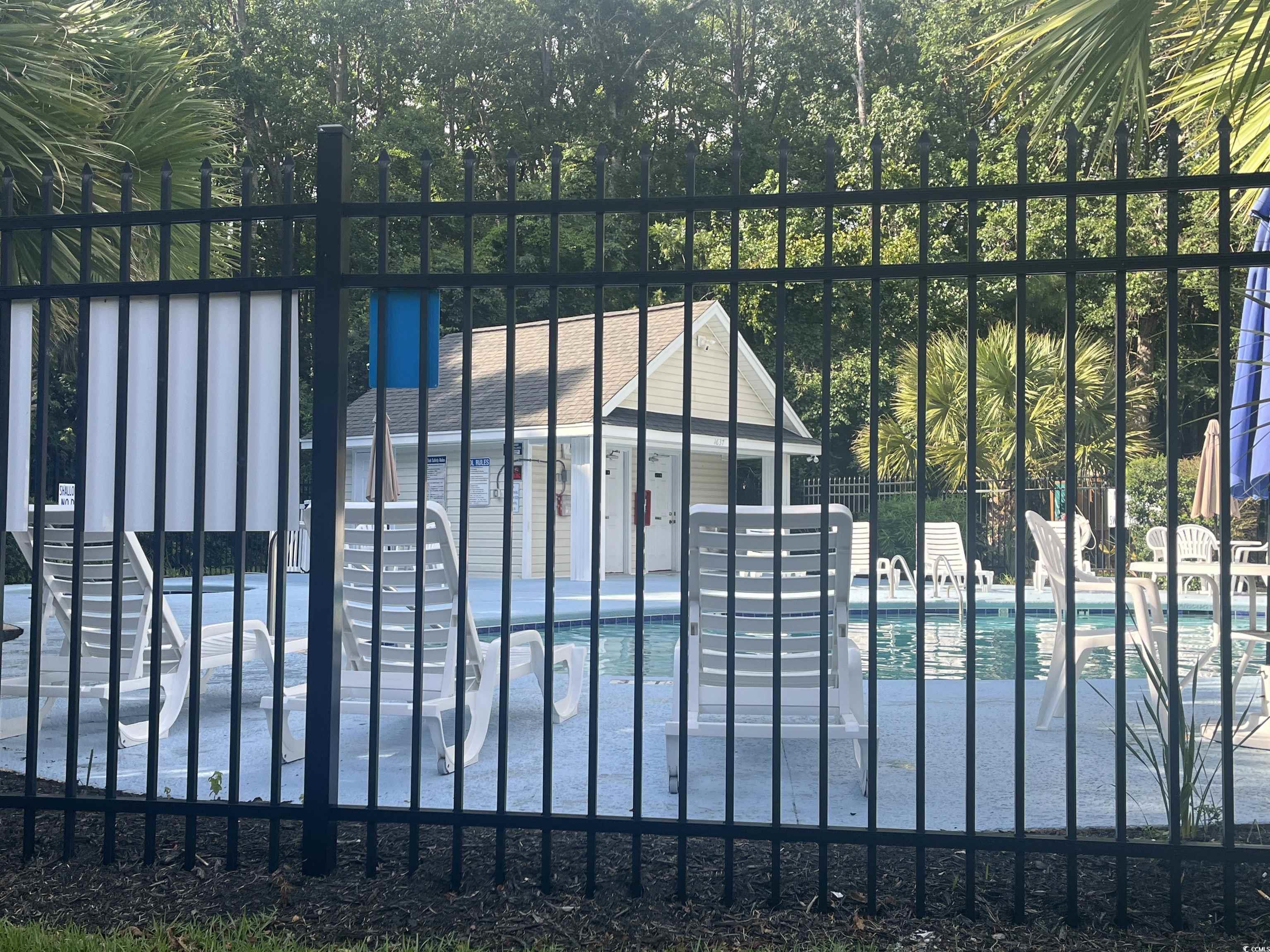 188 Governors Loop Property Photo 38