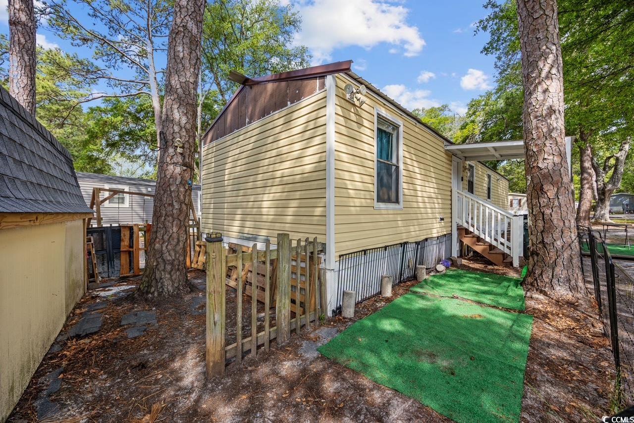 4614 Albatross St. Property Photo 4