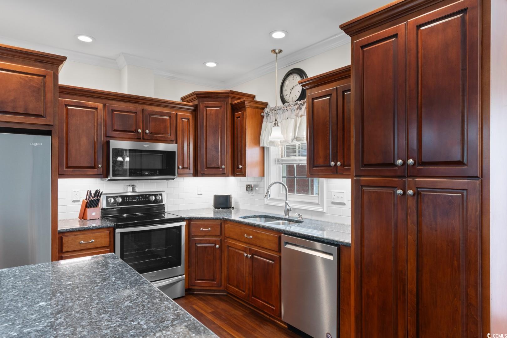 813 Sisters Rd. Property Photo 11