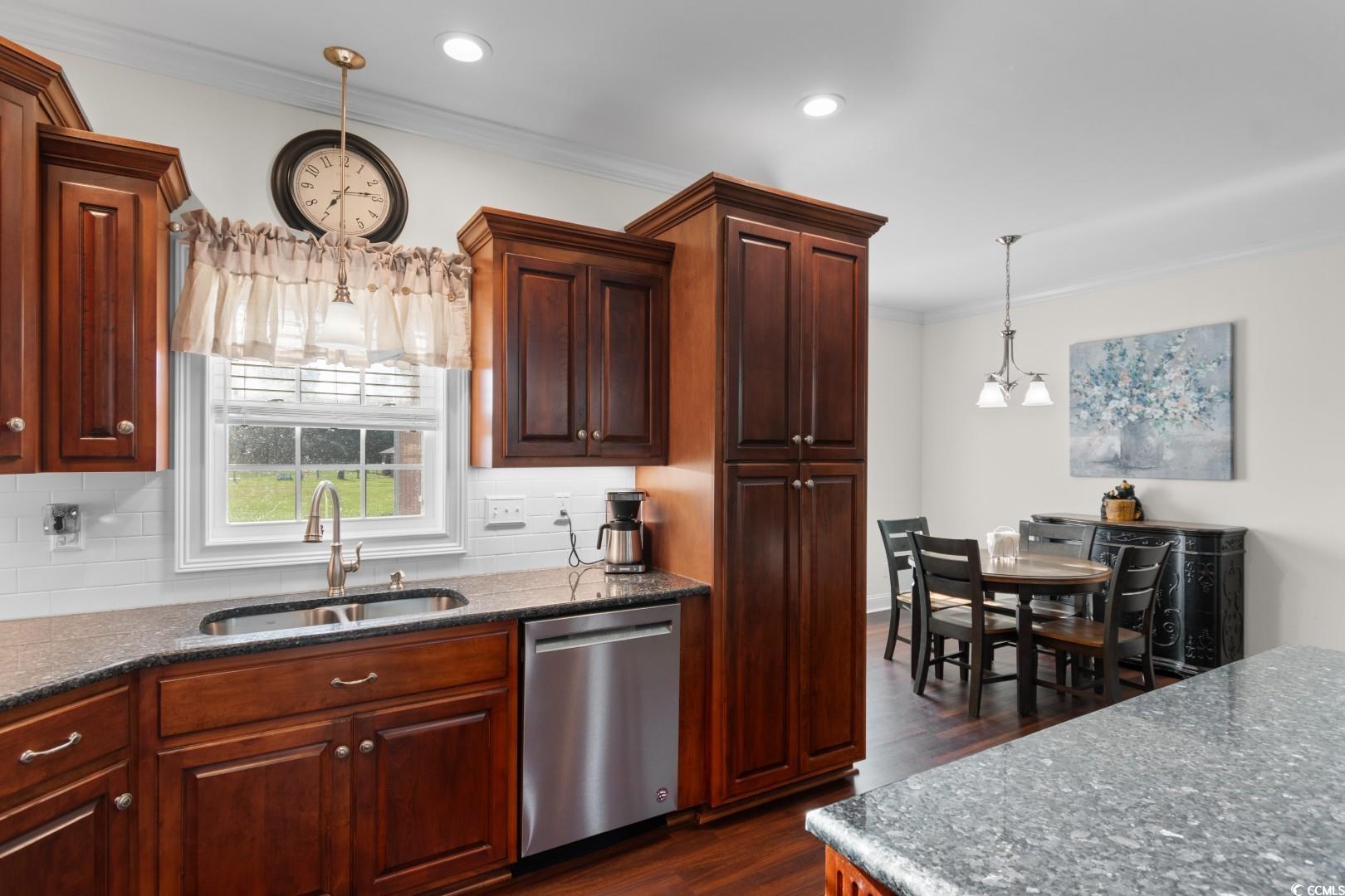 813 Sisters Rd. Property Photo 12