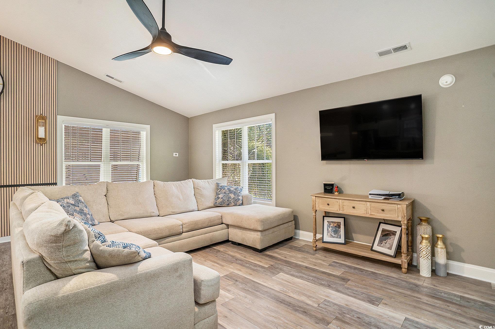 1131 Camellia Dr. Property Photo 5