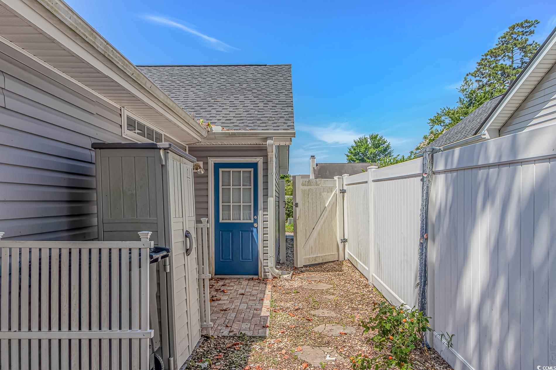 4417 Barcelona Ln. Property Photo 33