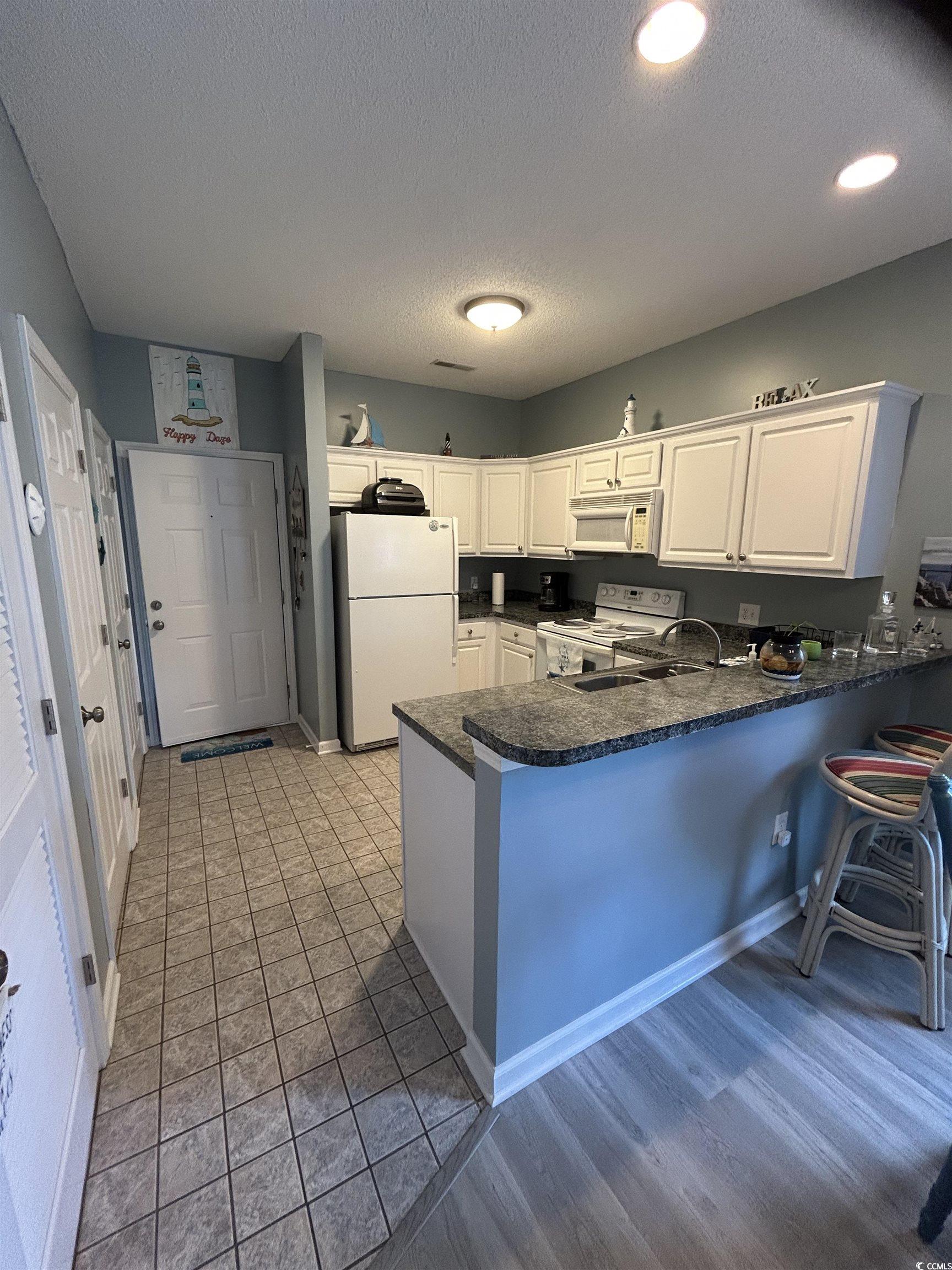 244 Sun Colony Blvd. Property Photo 8