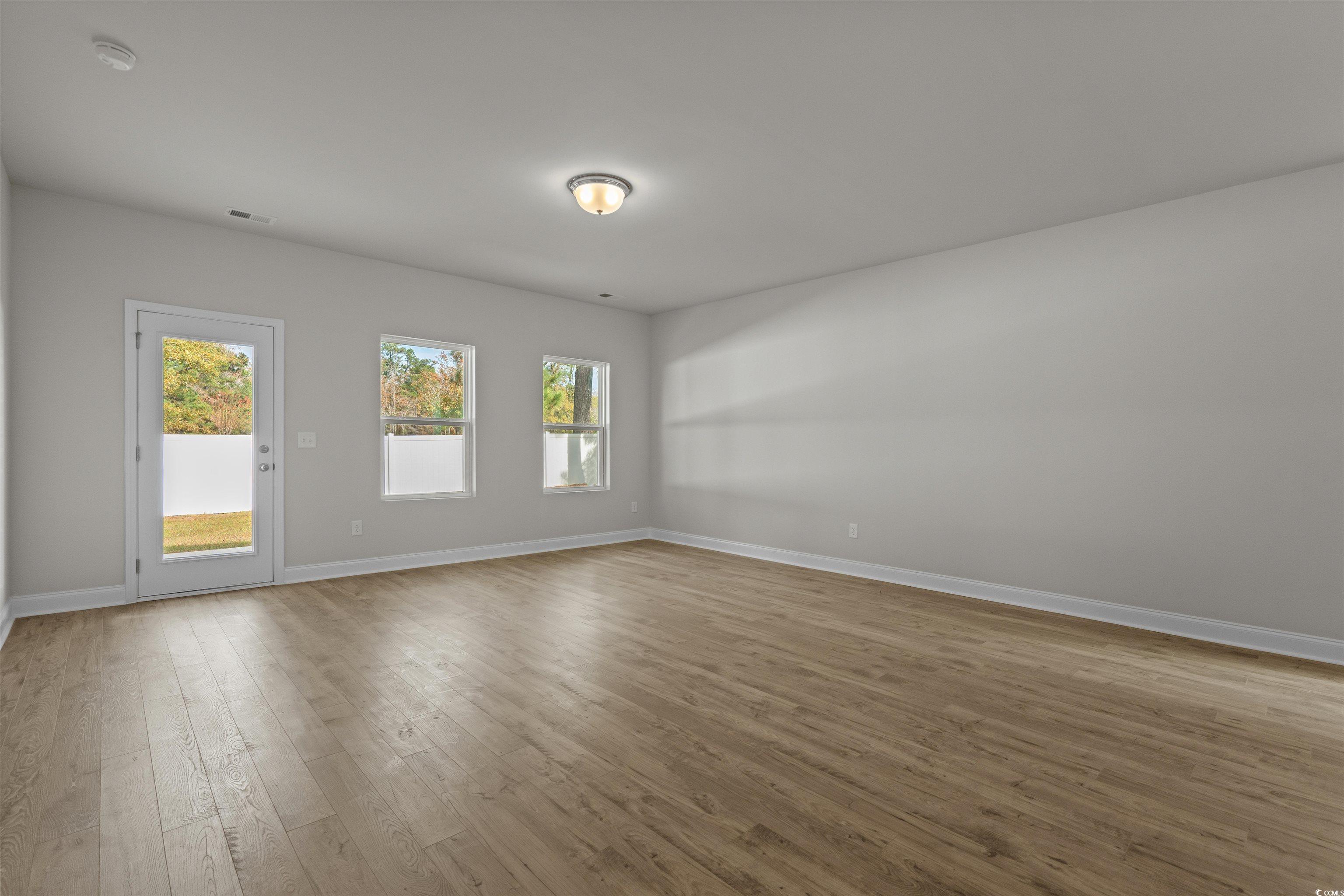 2485 Campton Loop Property Photo 7