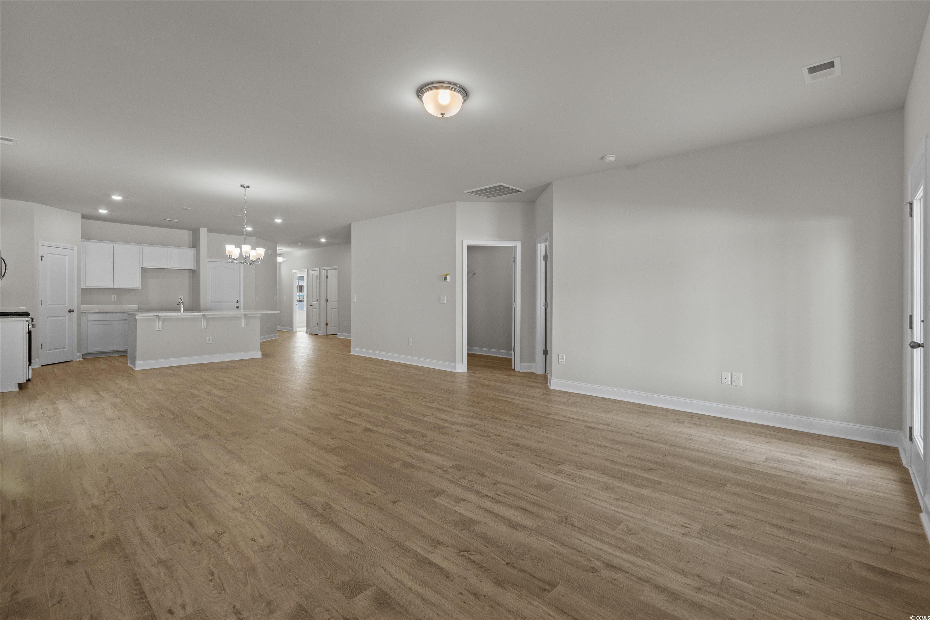 2485 Campton Loop Property Photo 9