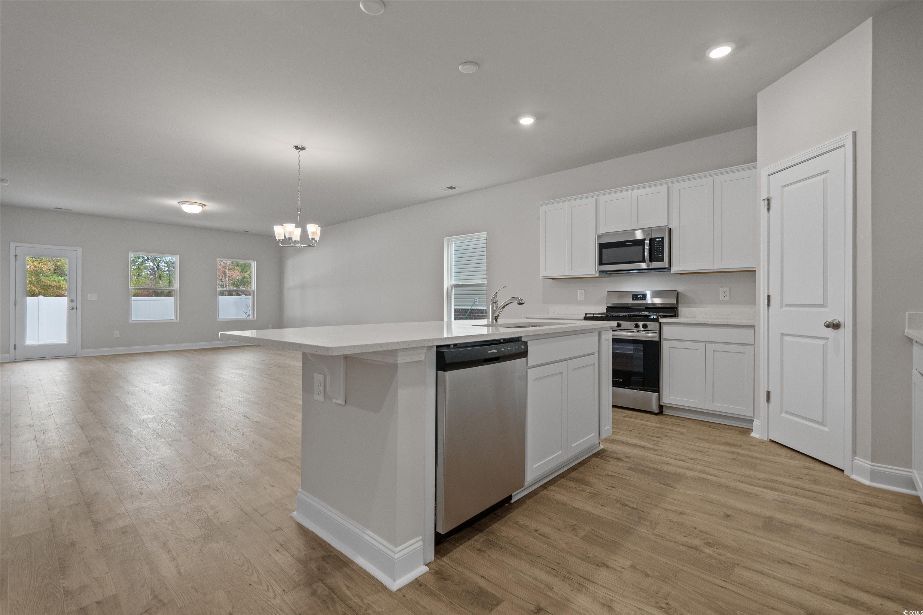 2485 Campton Loop Property Photo 15