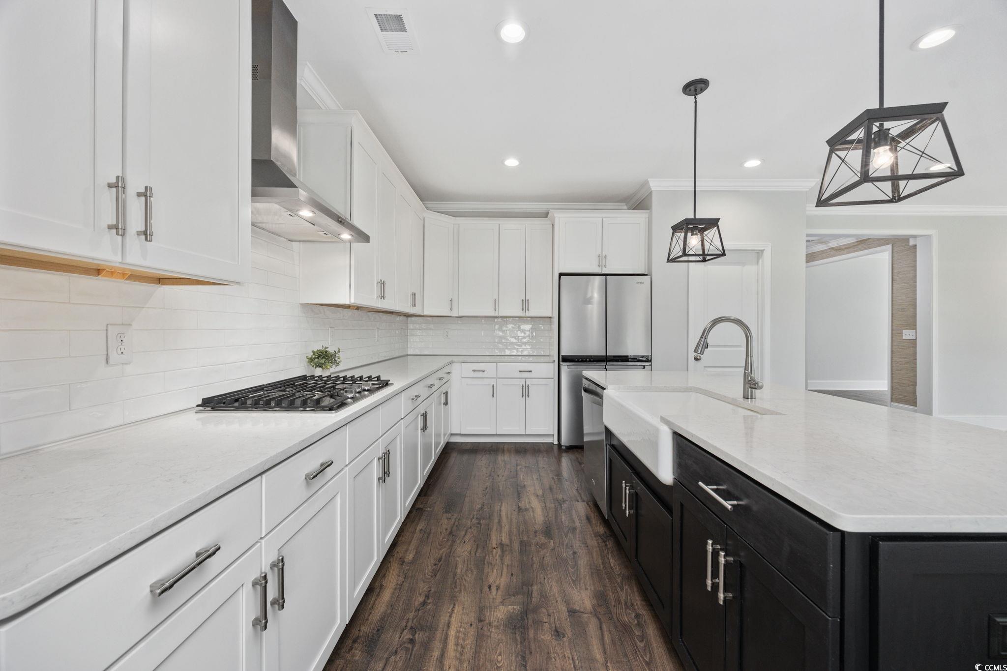 150 Black Water Dr. Property Photo 9