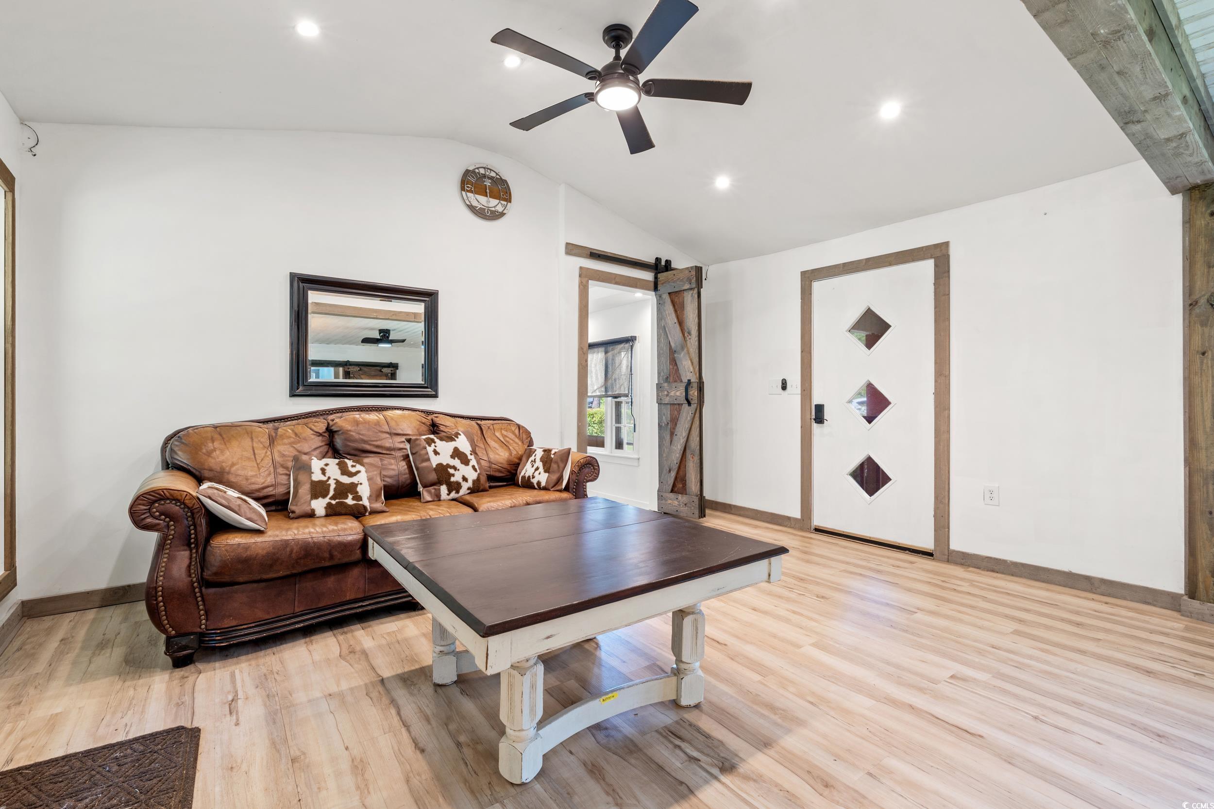 3974 North Fraser St. Property Photo 9