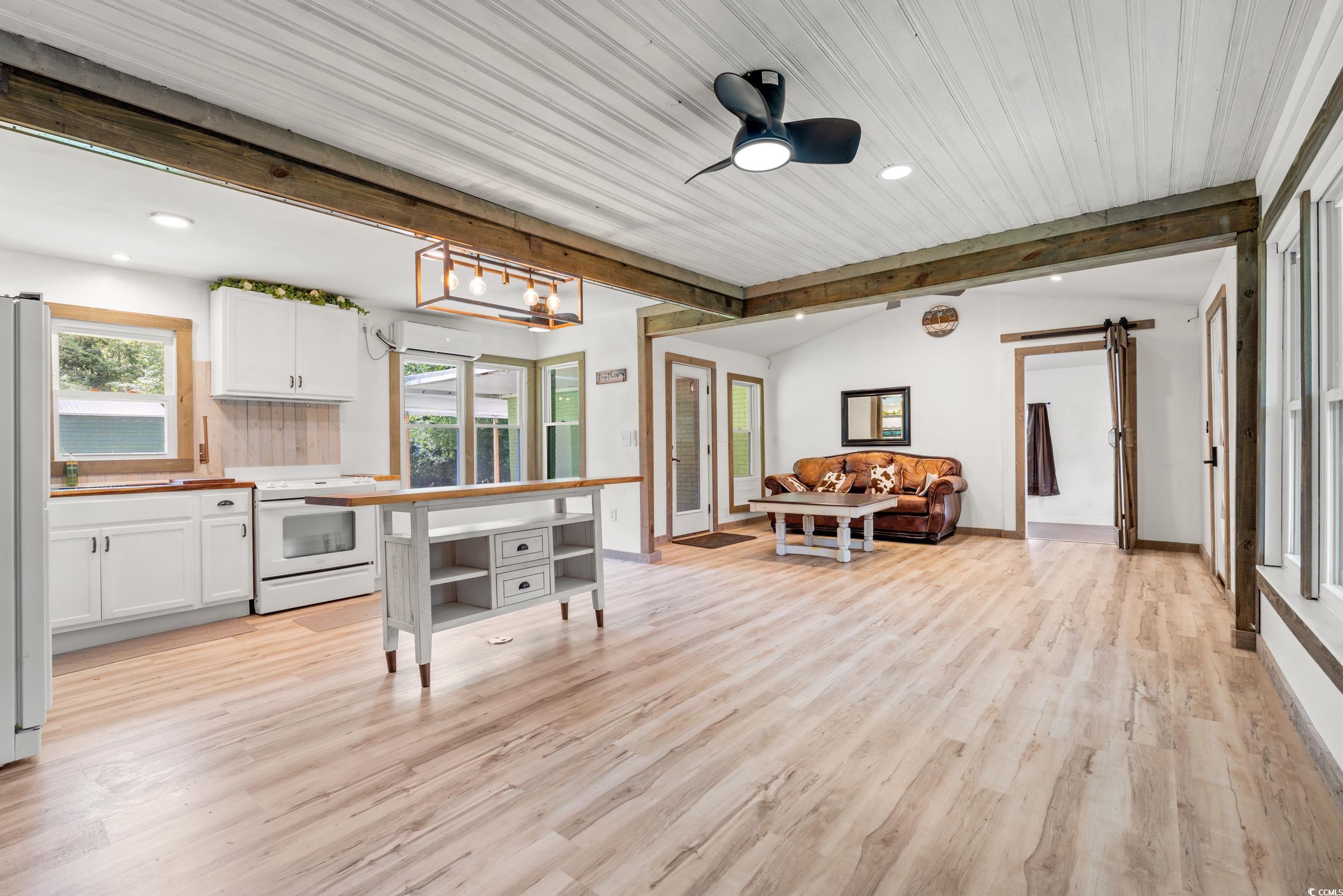 3974 North Fraser St. Property Photo 12