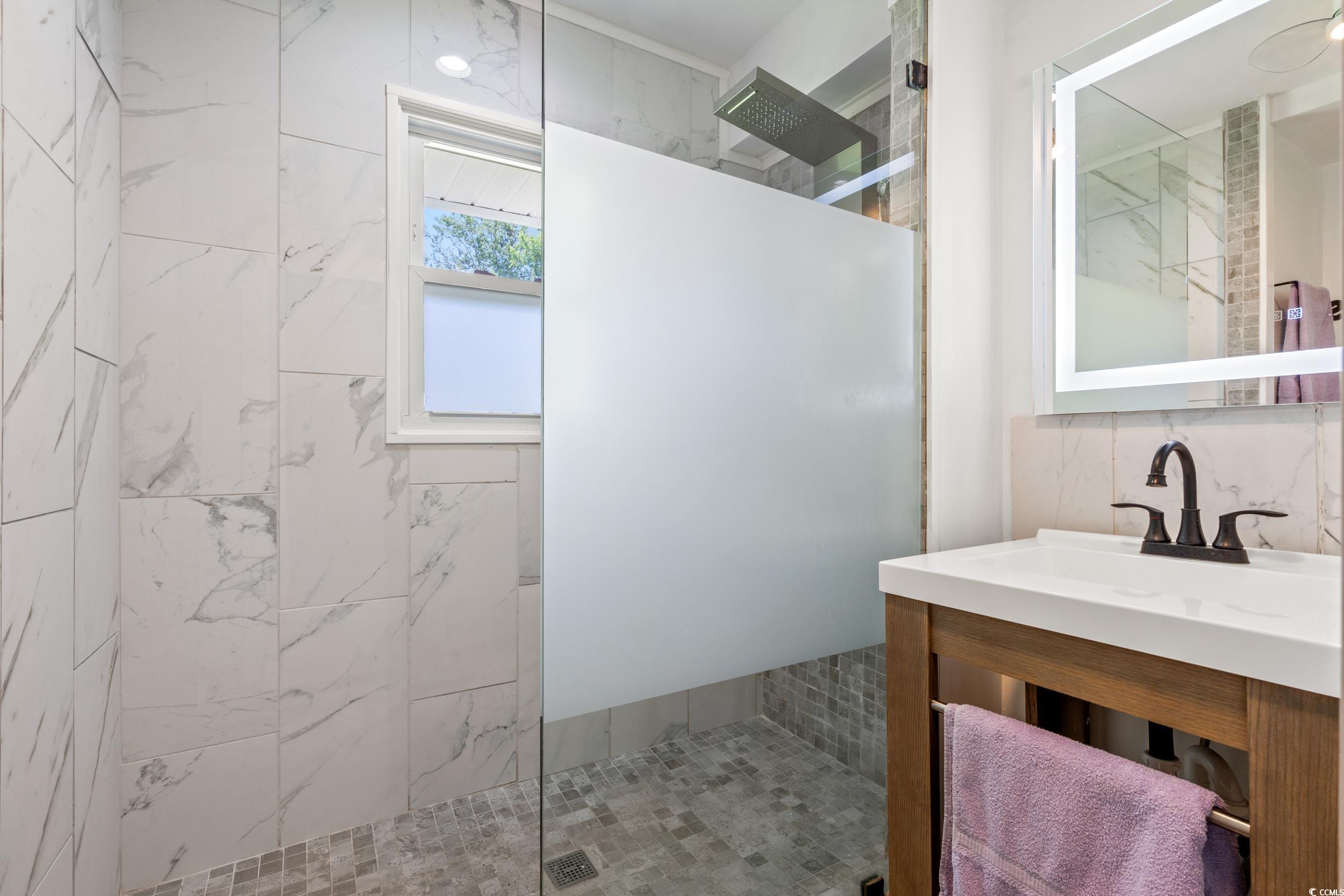 3974 North Fraser St. Property Photo 17