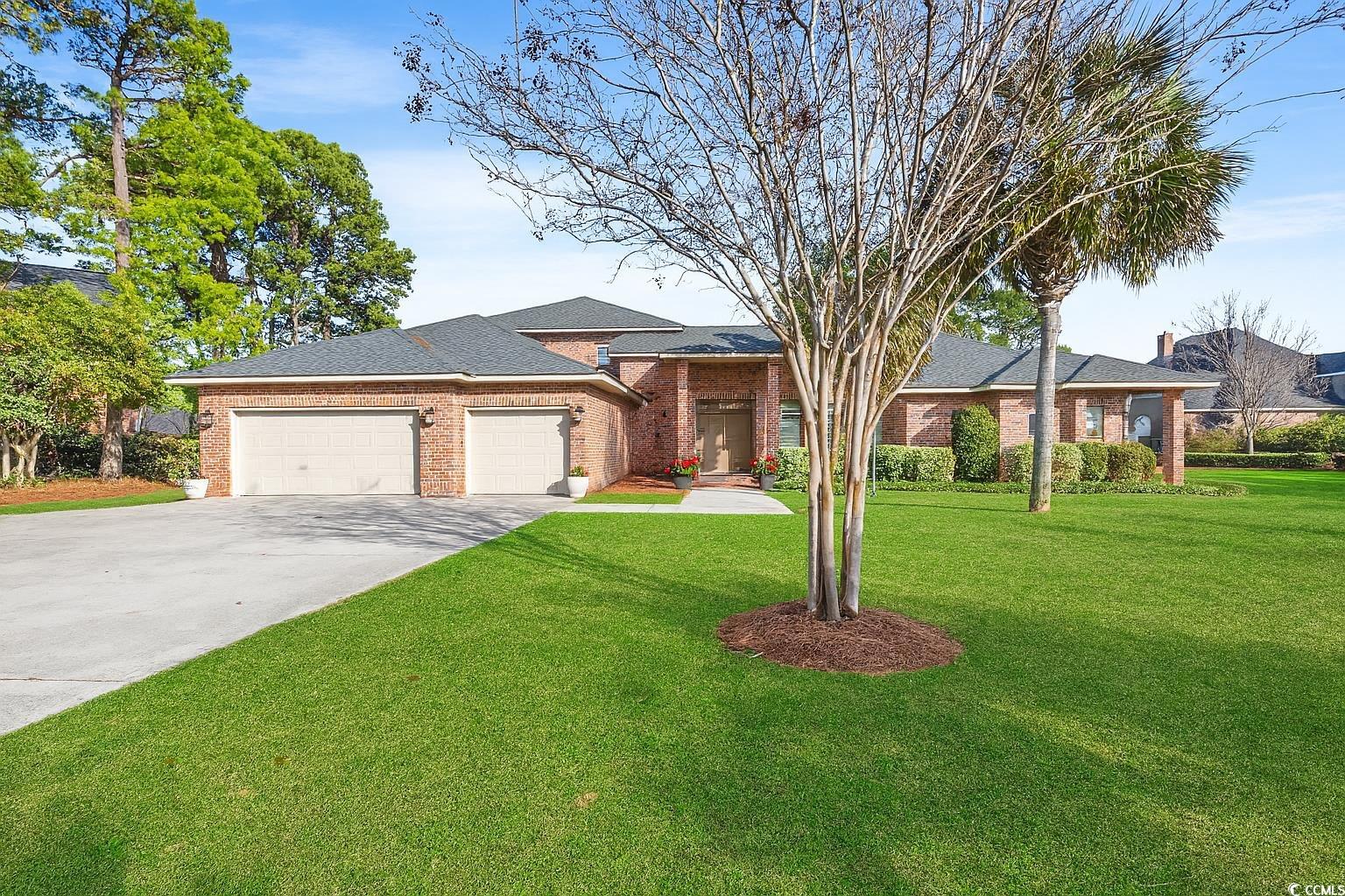 8223 Forest Lake Dr. Property Photo 1