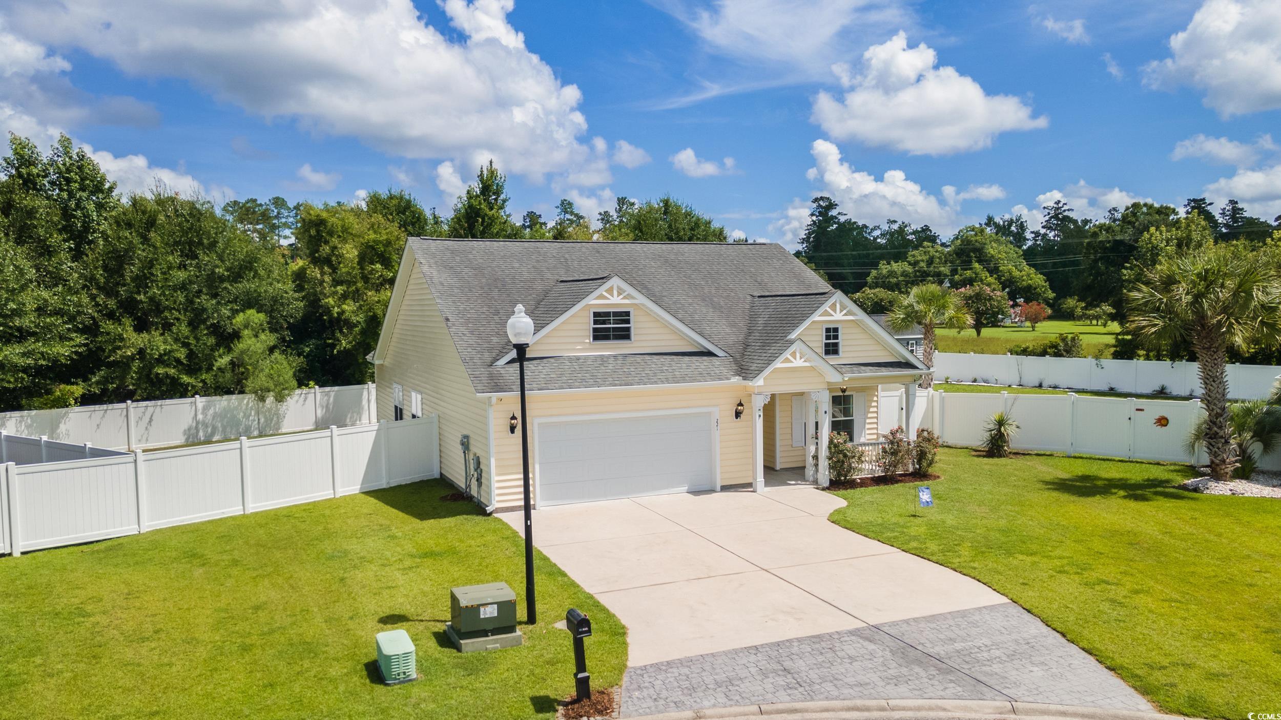 221 Maple Oak Dr. Property Photo 27