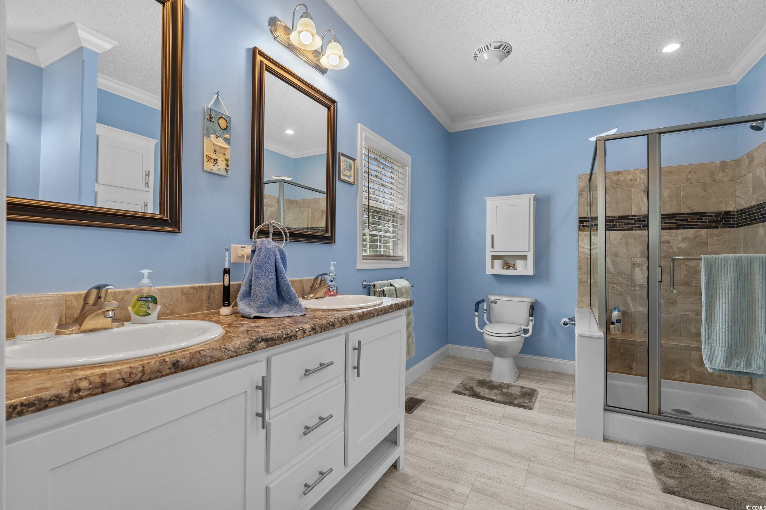 1648 Greenridge Dr. Property Photo 18