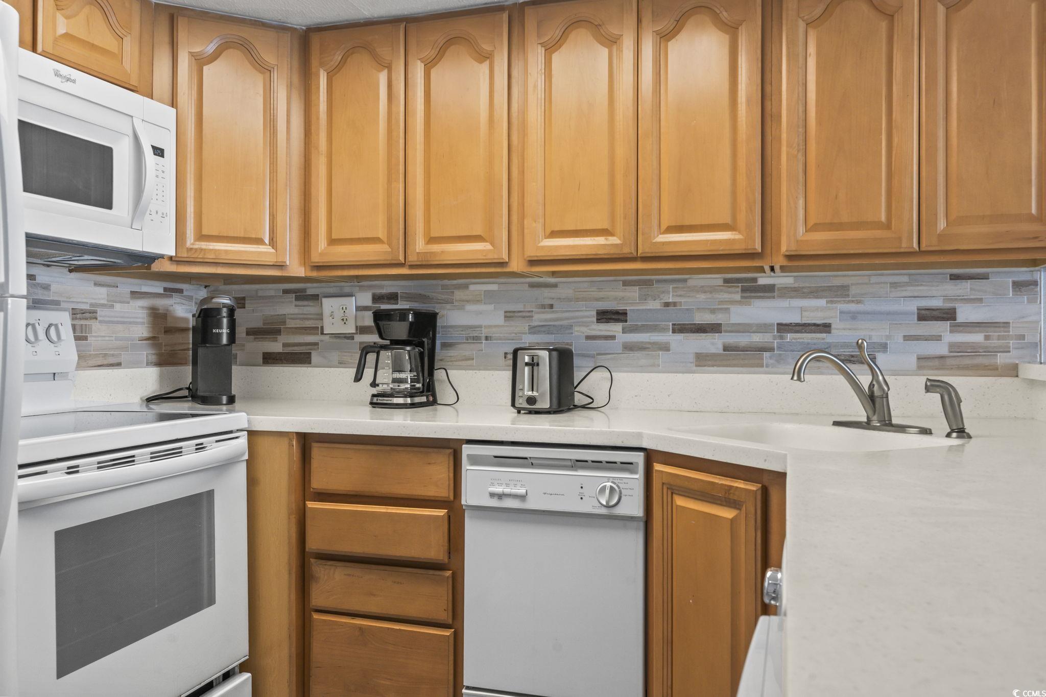 2406 N Ocean Blvd. Property Photo 7