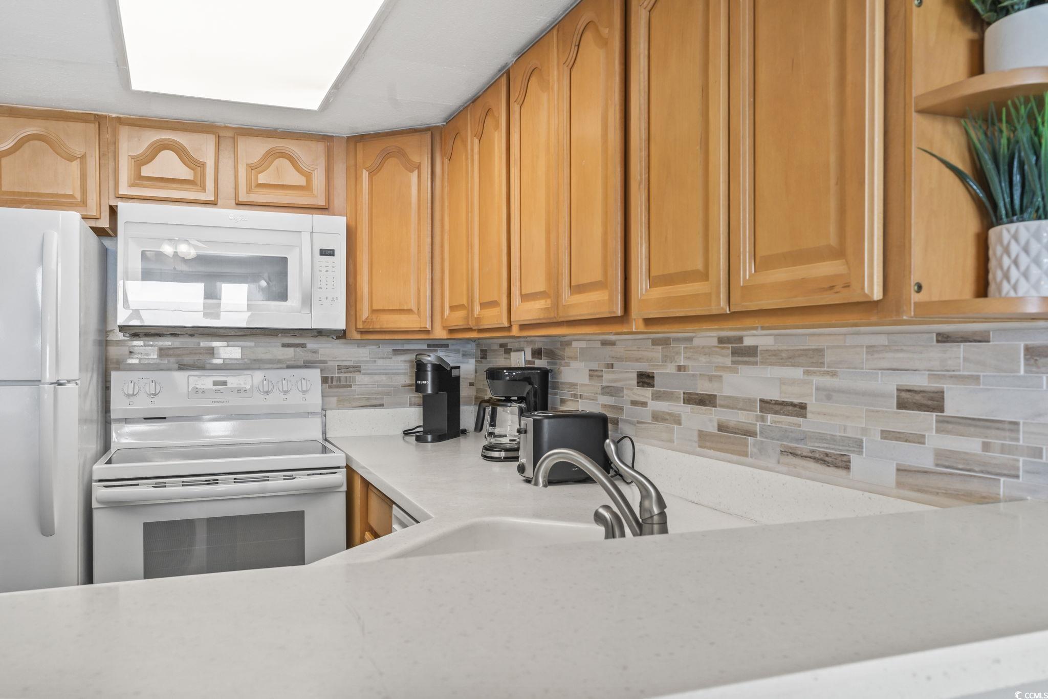 2406 N Ocean Blvd. Property Photo 13