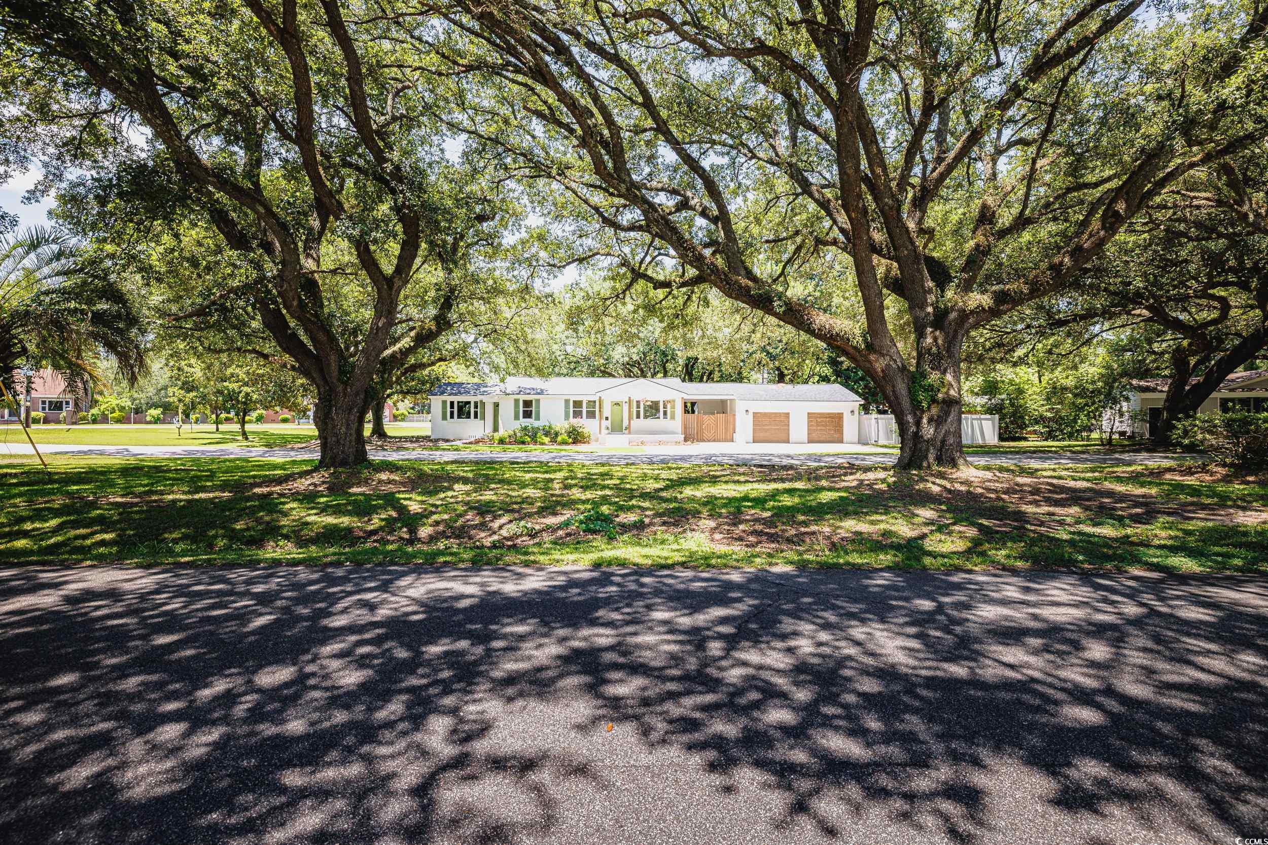 1306 Richmond Dr. Property Photo 9