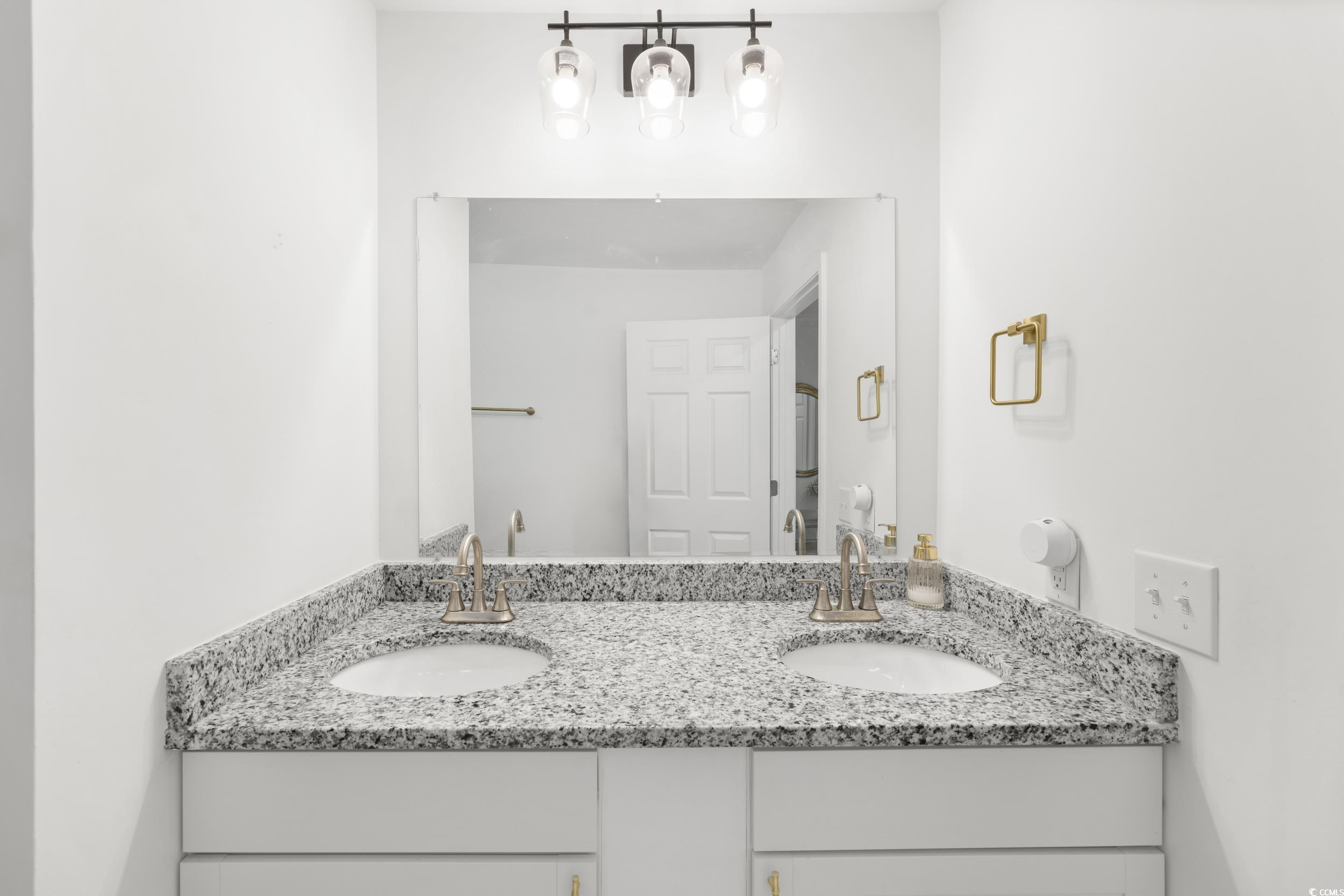 1306 Richmond Dr. Property Photo 28