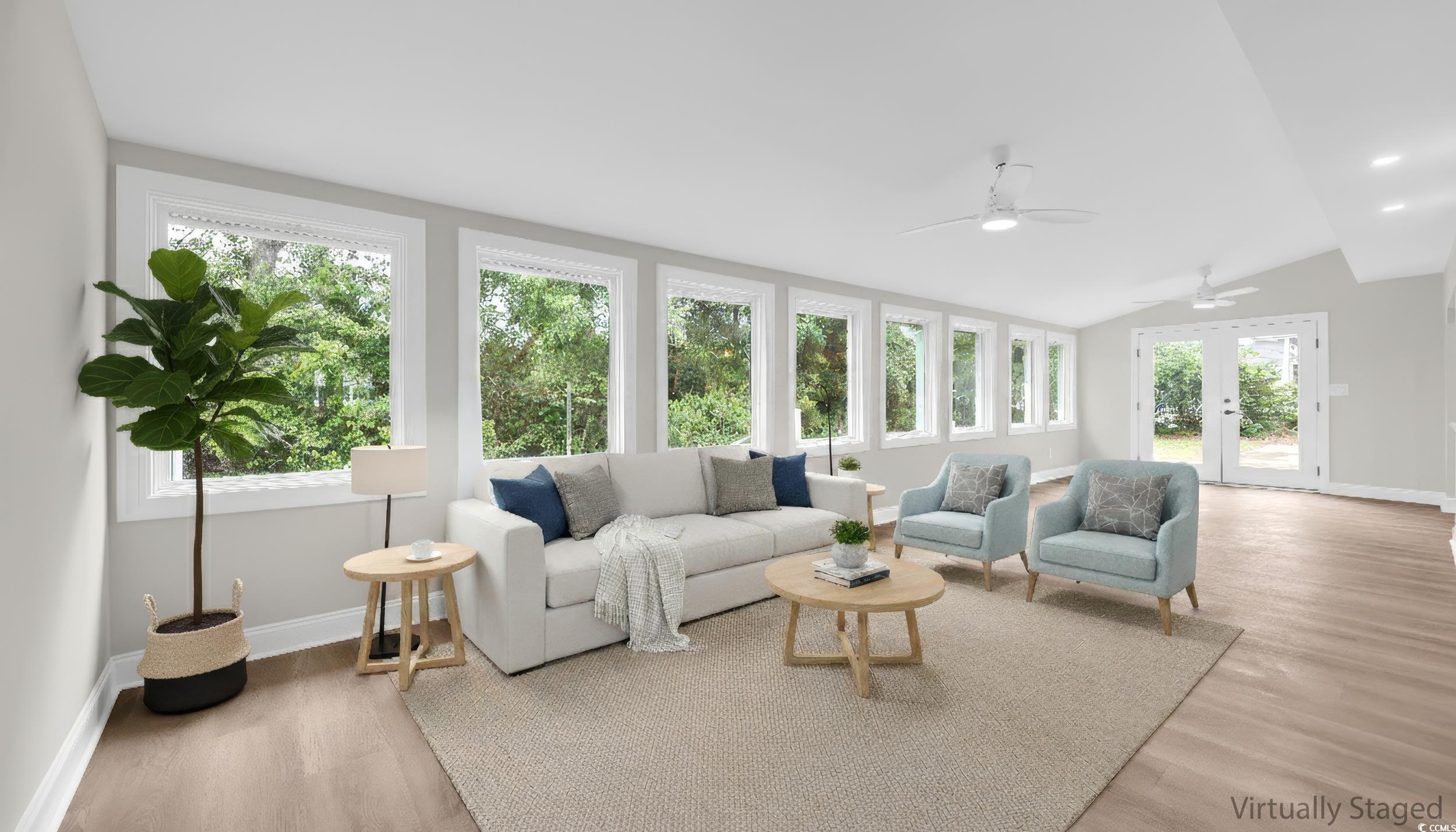 204 Green Lake Dr. Property Photo 11