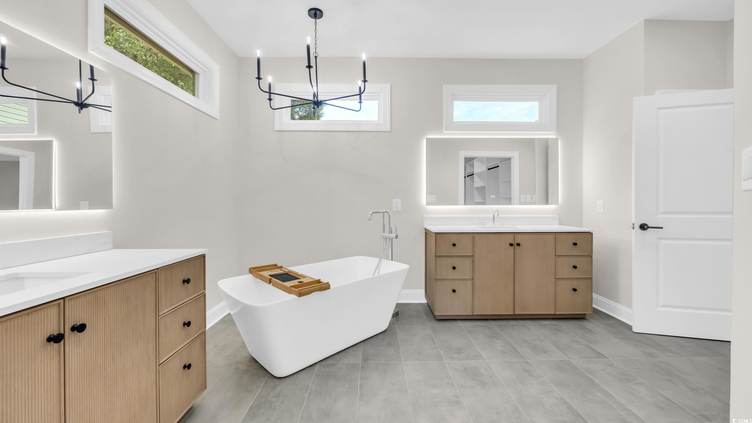 204 Green Lake Dr. Property Photo 16