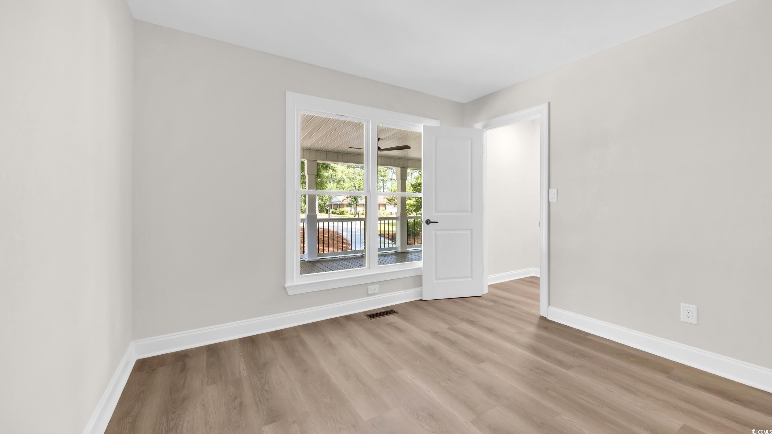 204 Green Lake Dr. Property Photo 22