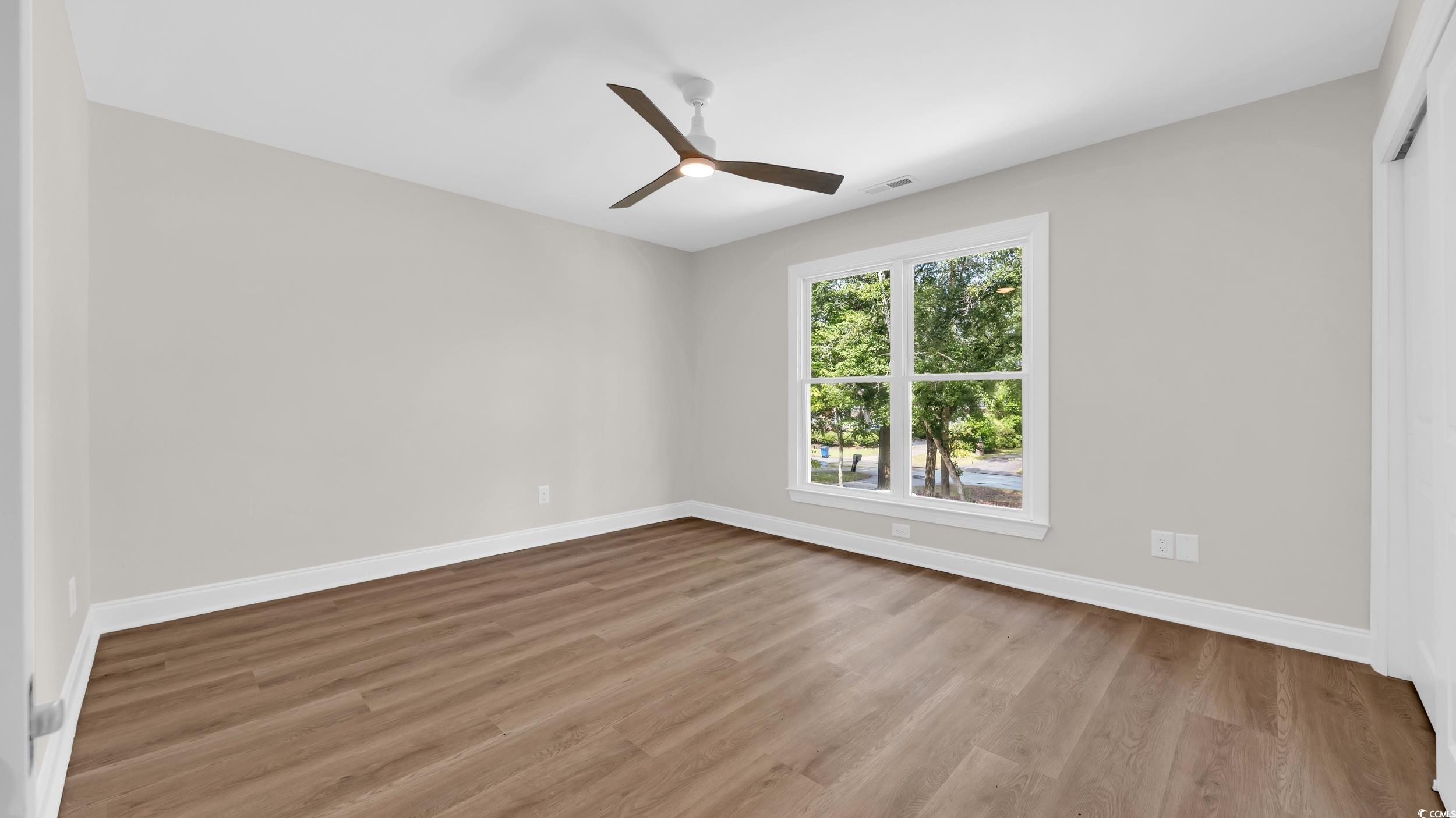 204 Green Lake Dr. Property Photo 29