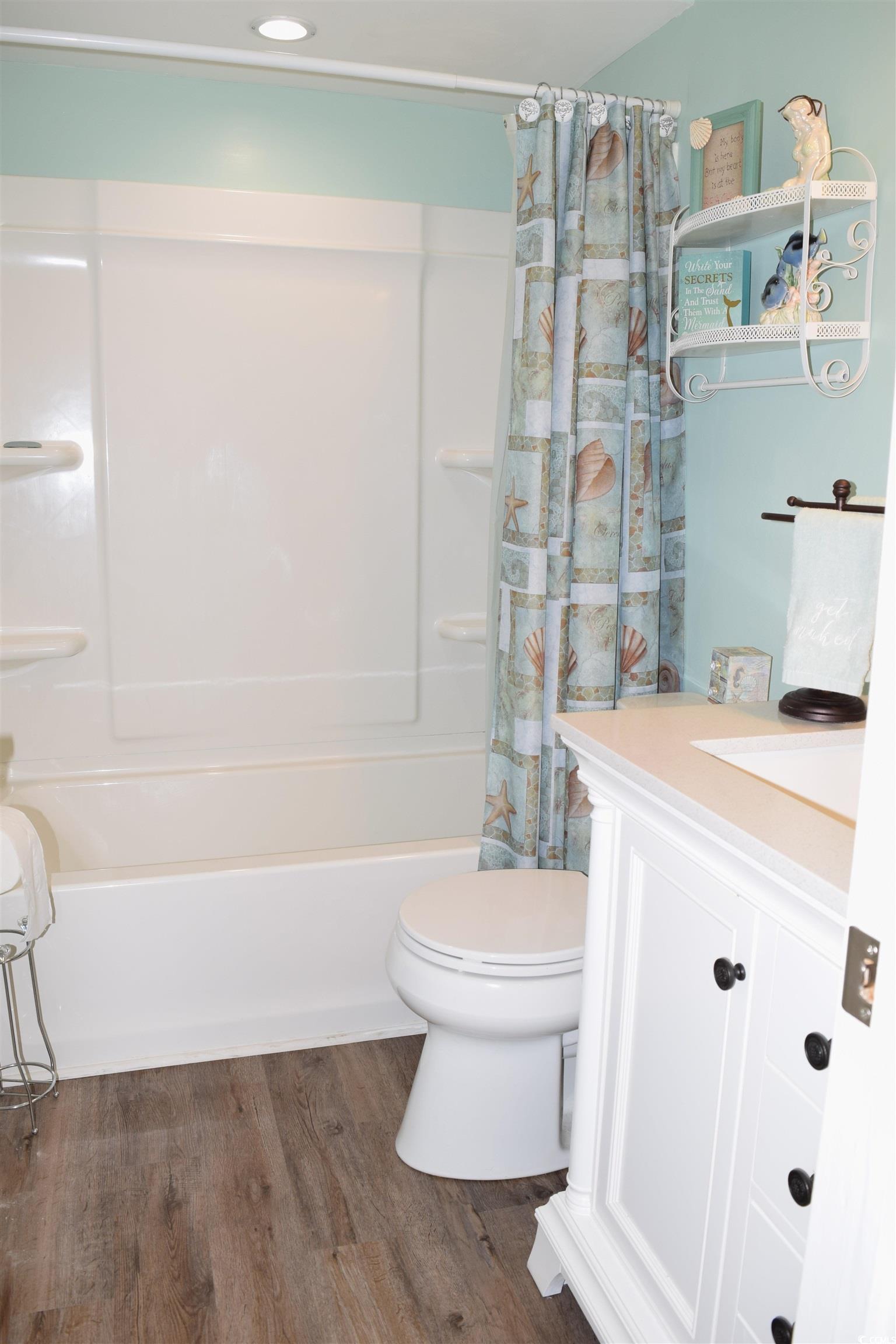 9661 Shore Dr. Property Photo 27