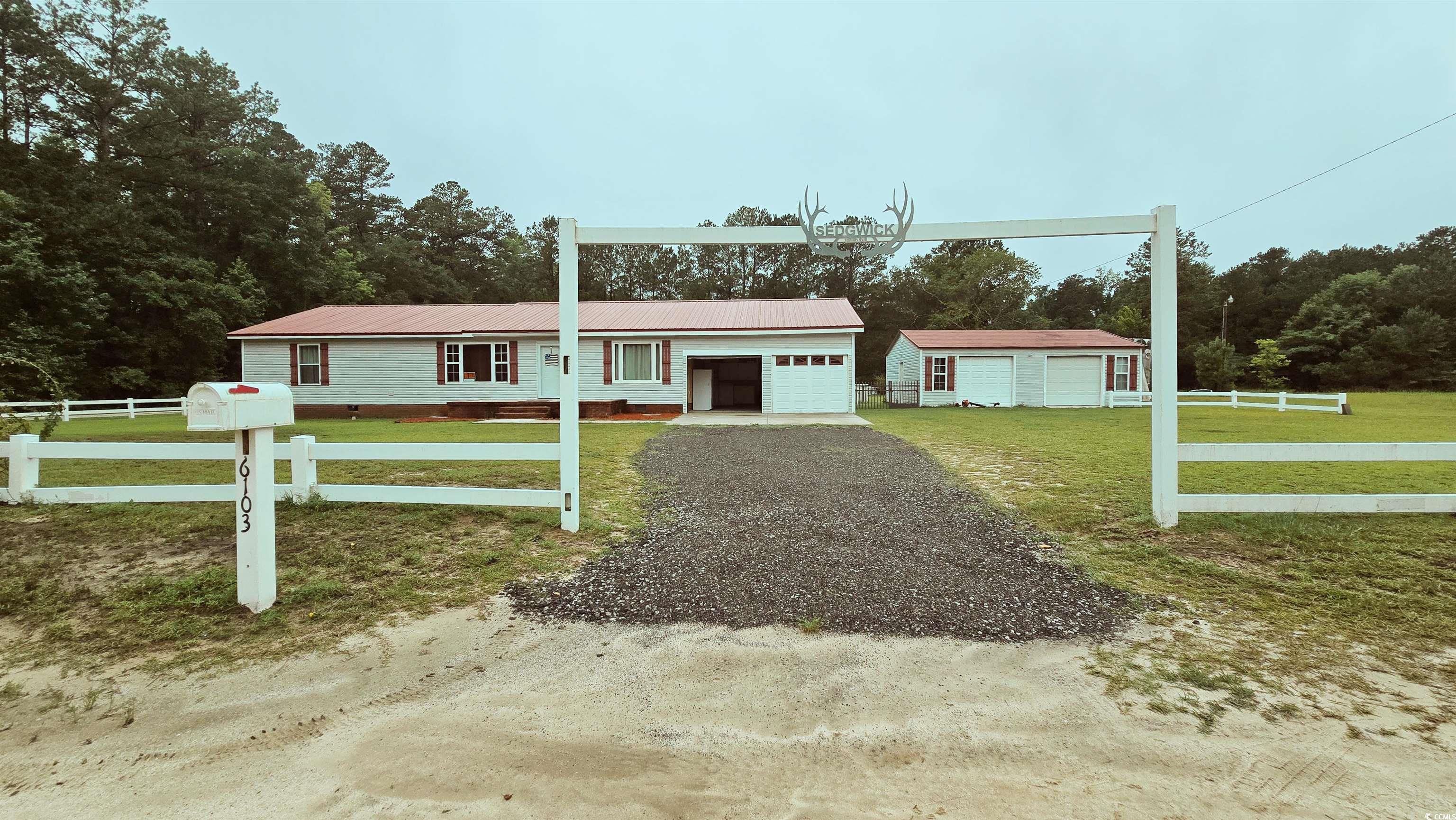 6103 Squire Rd.