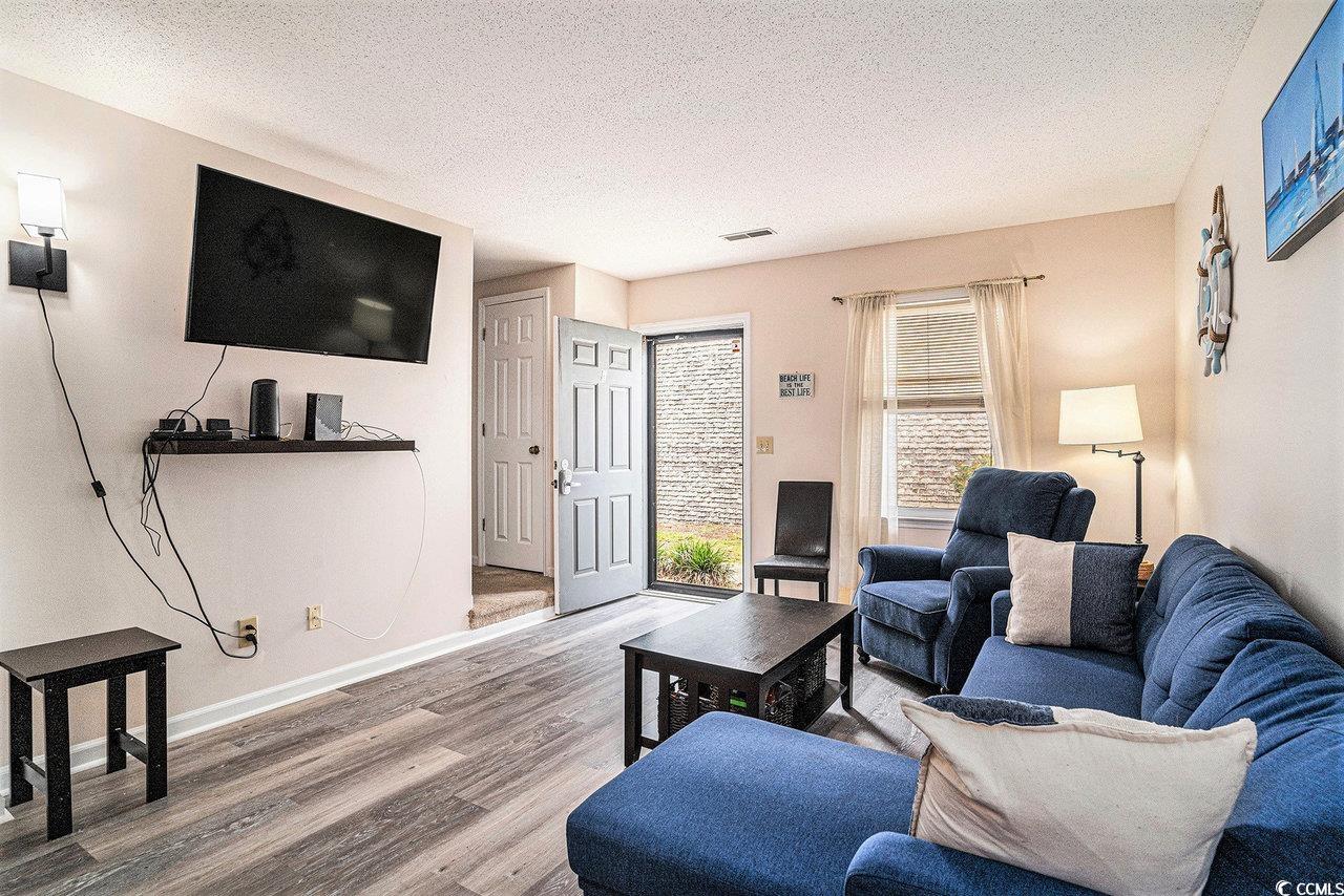 100 Ye Olde Kings Hwy. Property Photo 4