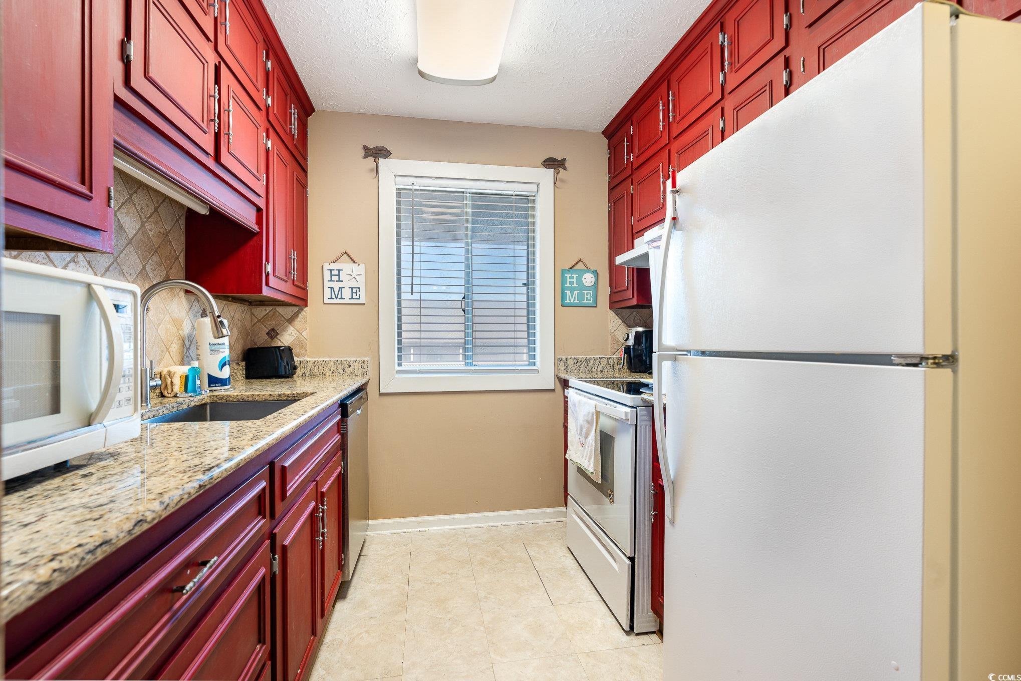 9621 Shore Dr. Property Photo 11