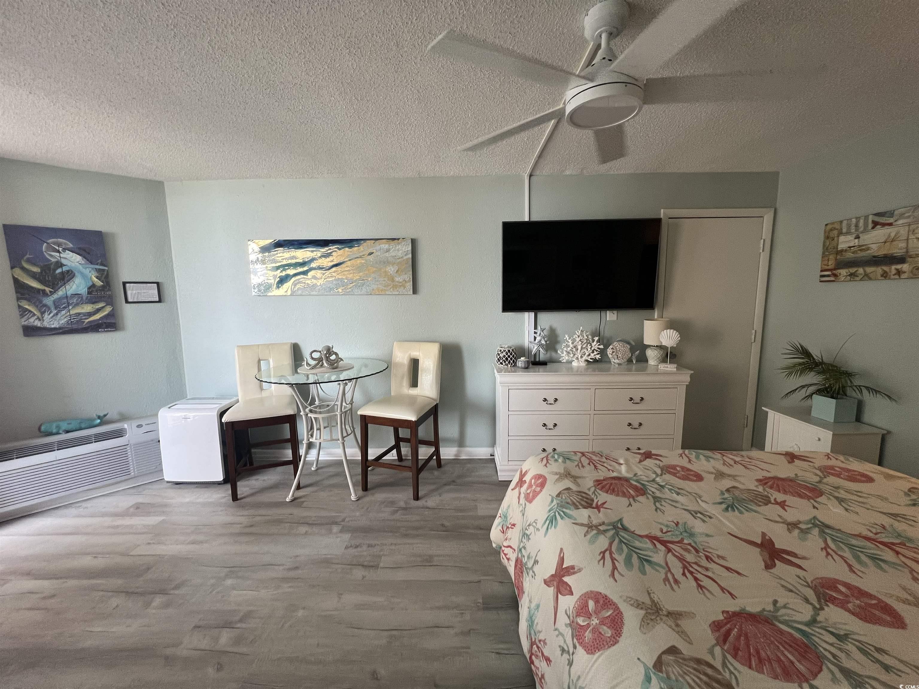 9550 Shore Dr. Property Photo 11