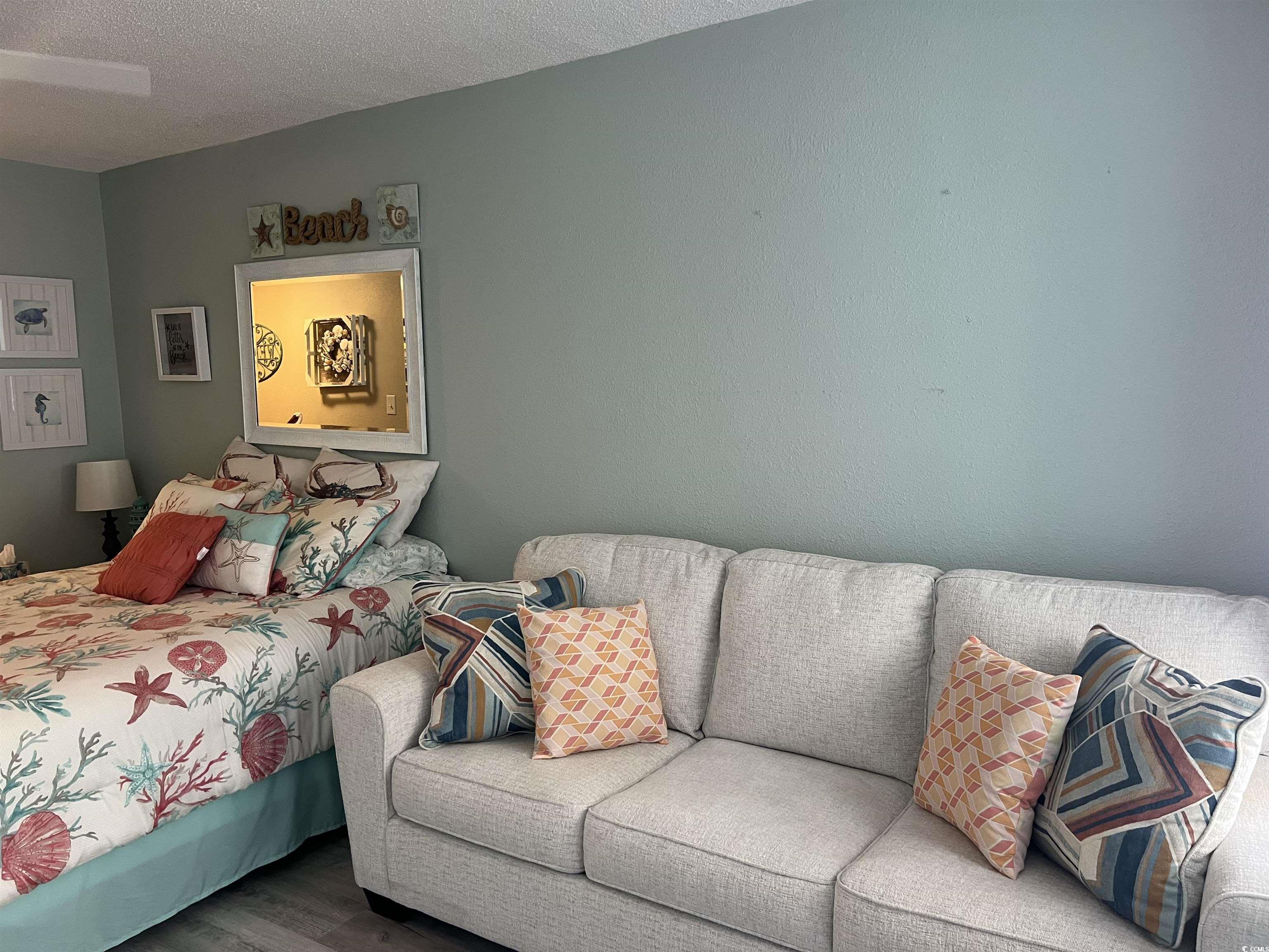 9550 Shore Dr. Property Photo 16