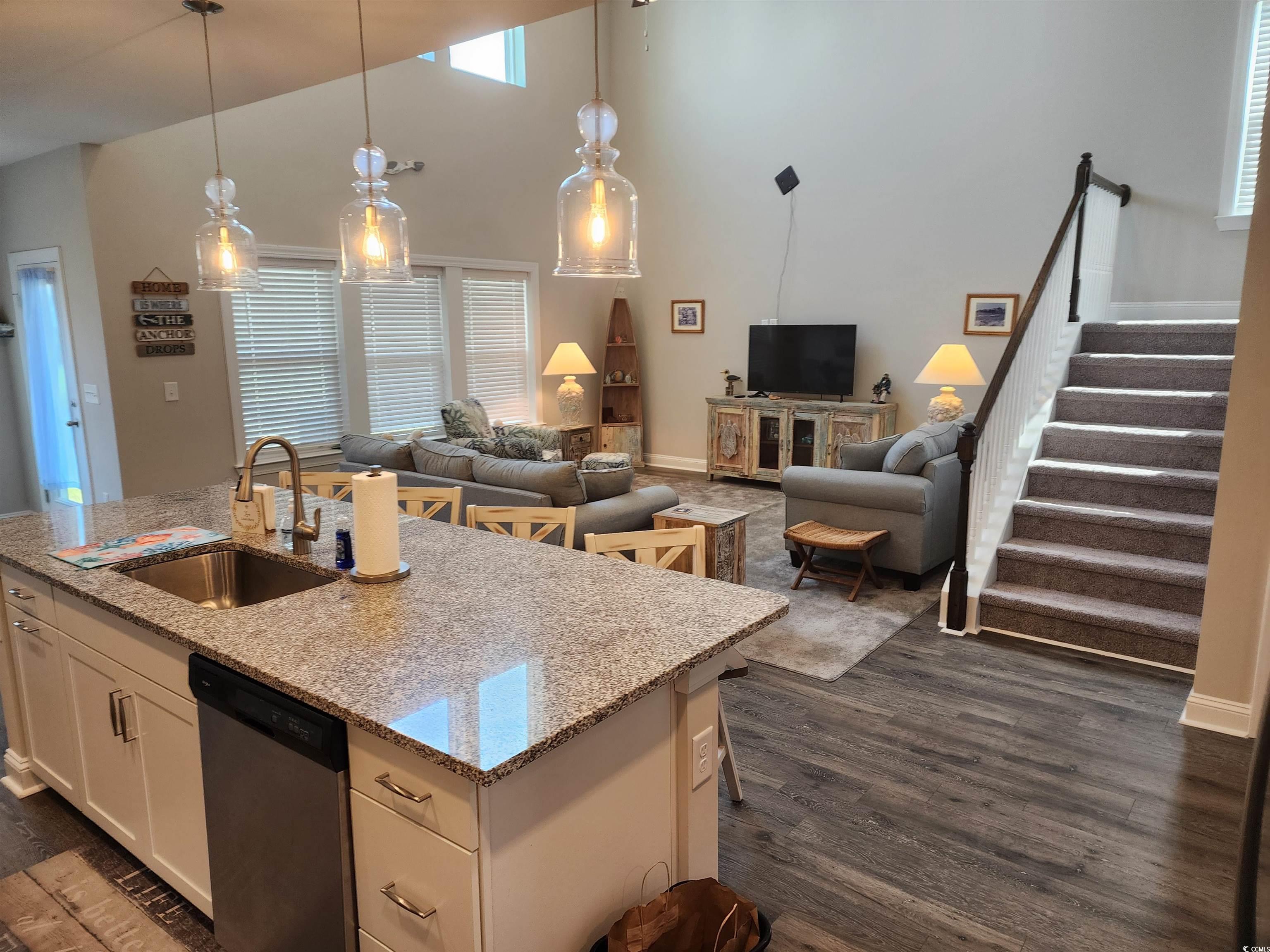 345 Mikita Dr. Property Photo 10