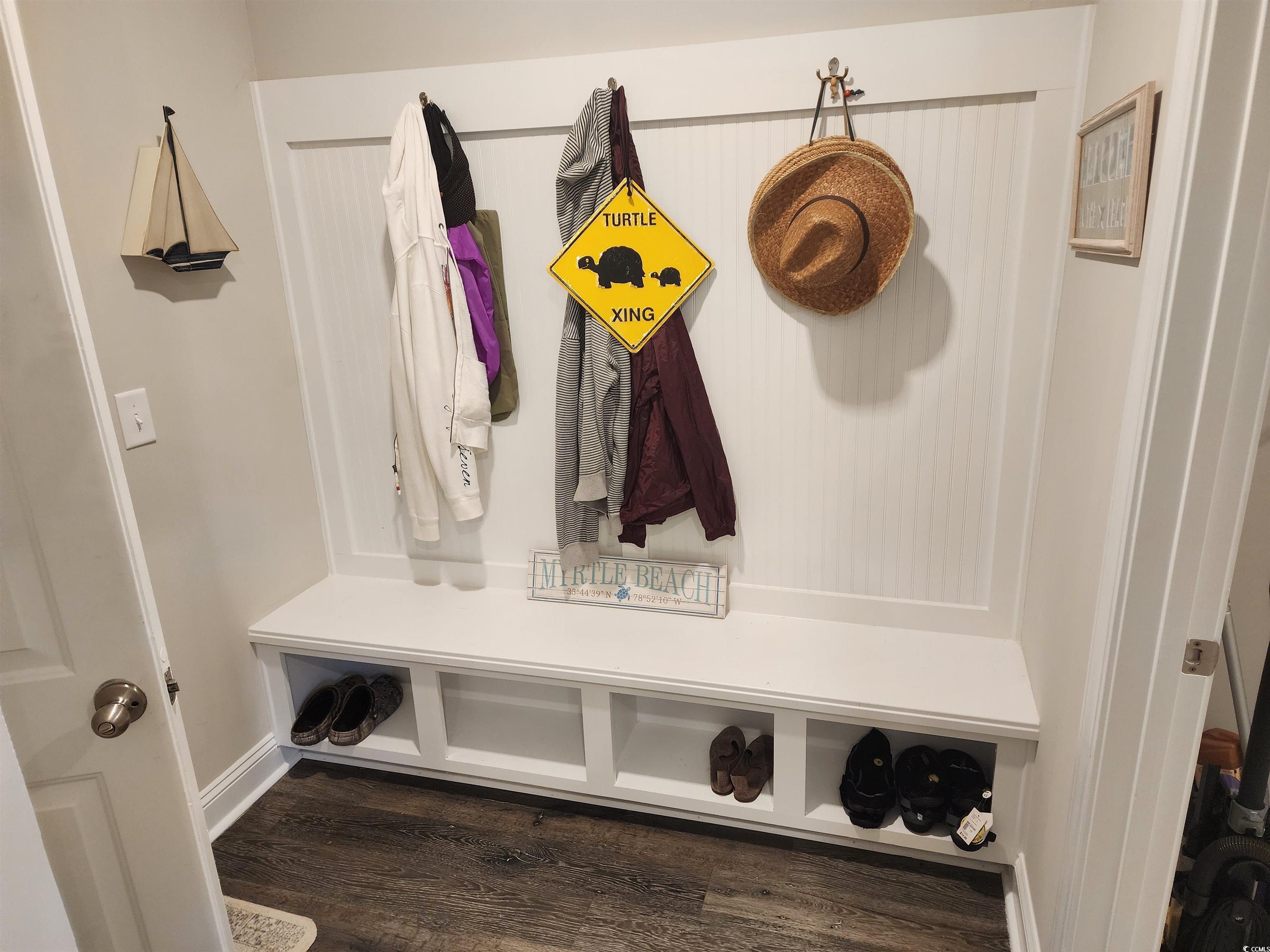 345 Mikita Dr. Property Photo 23