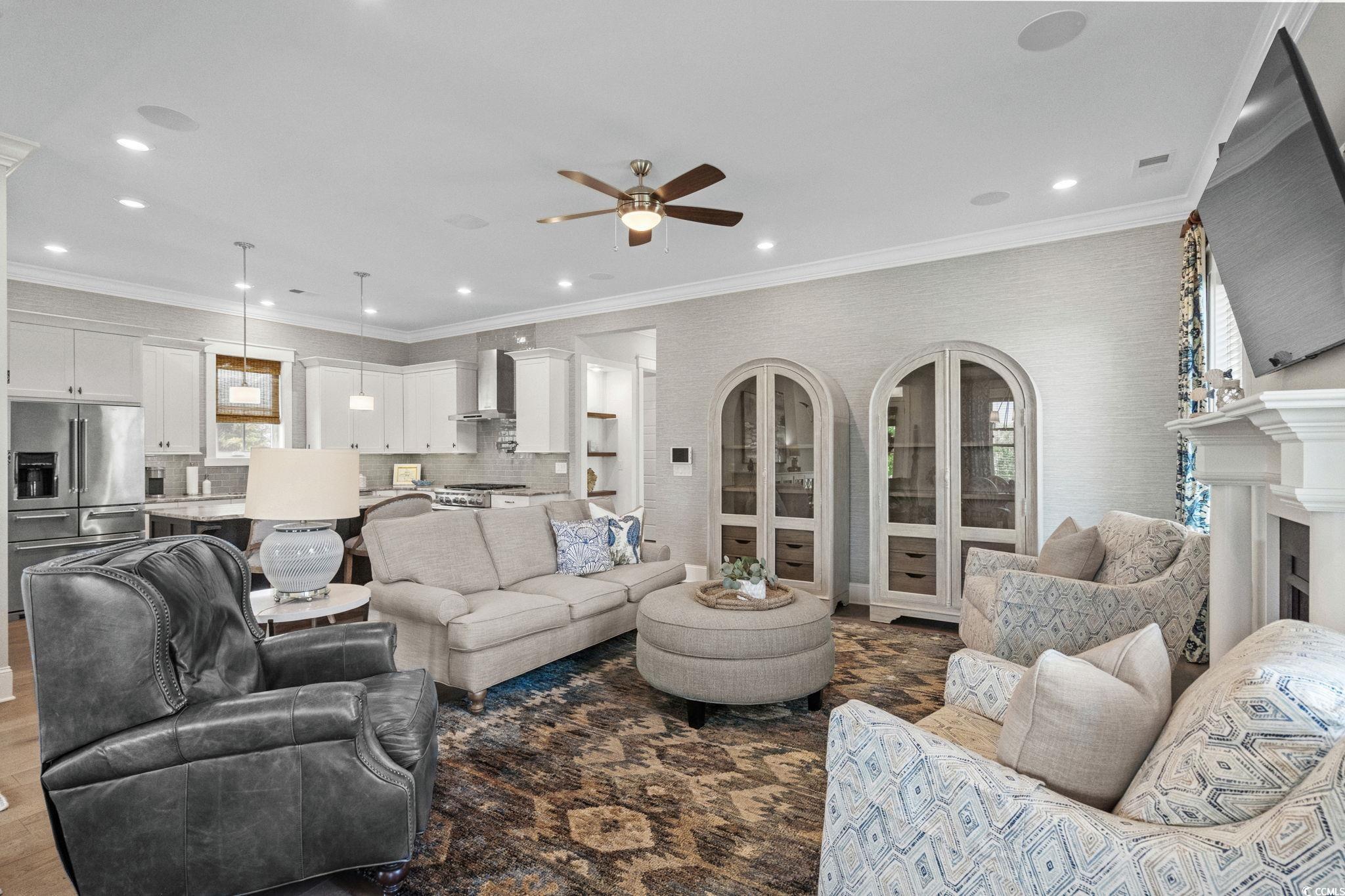 8245 Sandlapper Way Property Photo 12