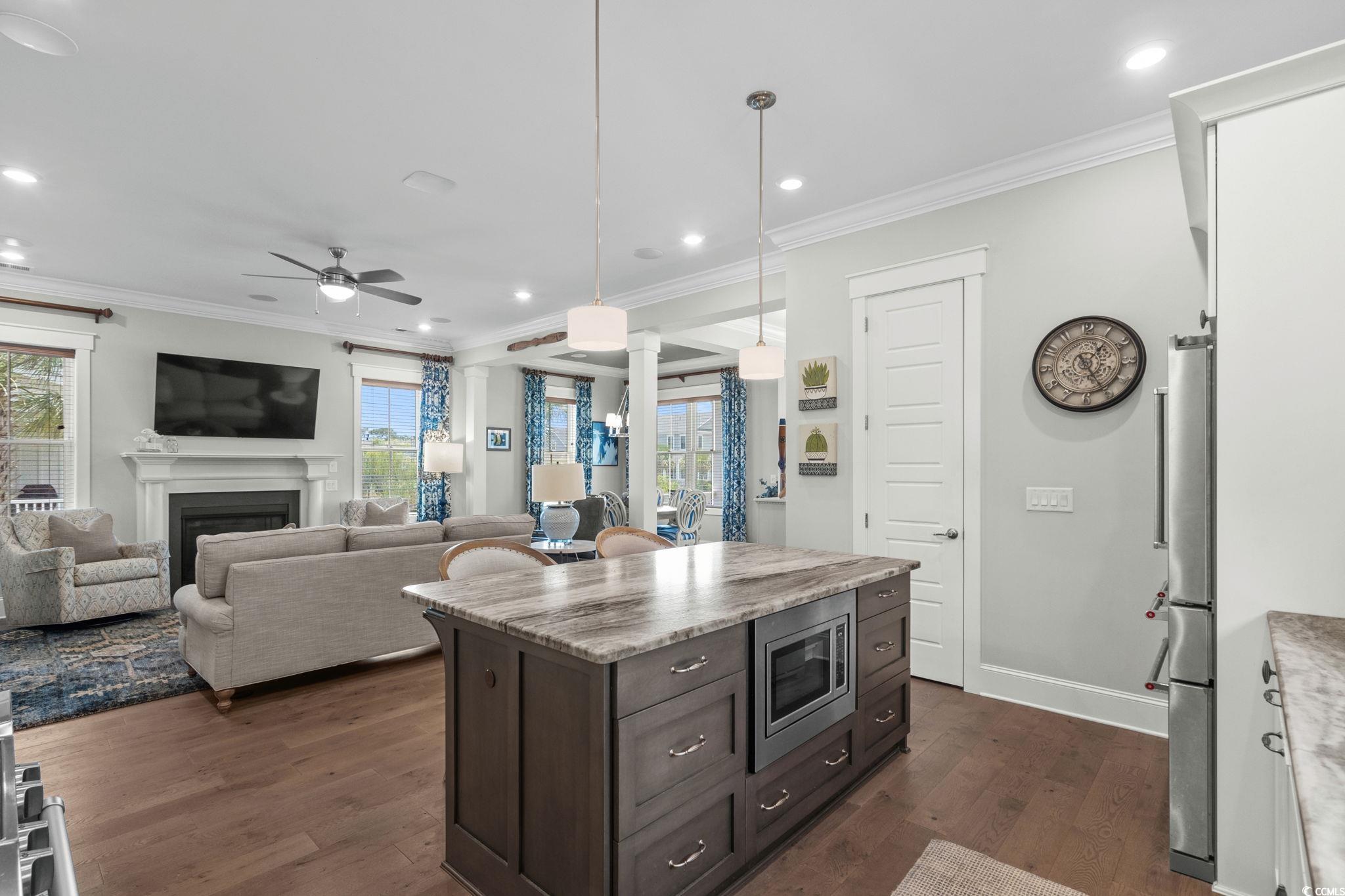 8245 Sandlapper Way Property Photo 15