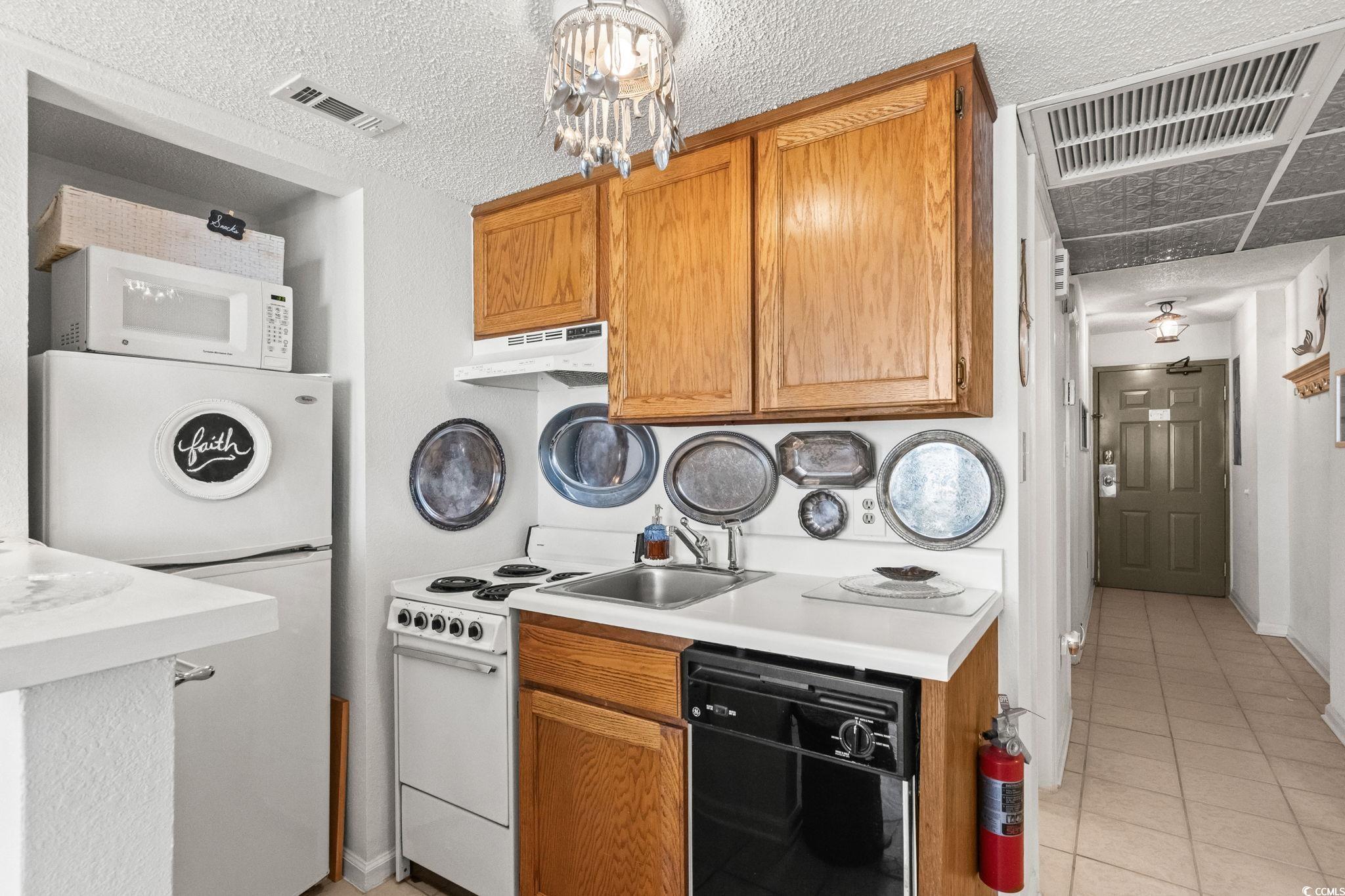 2310 N Ocean Blvd. Property Photo 19