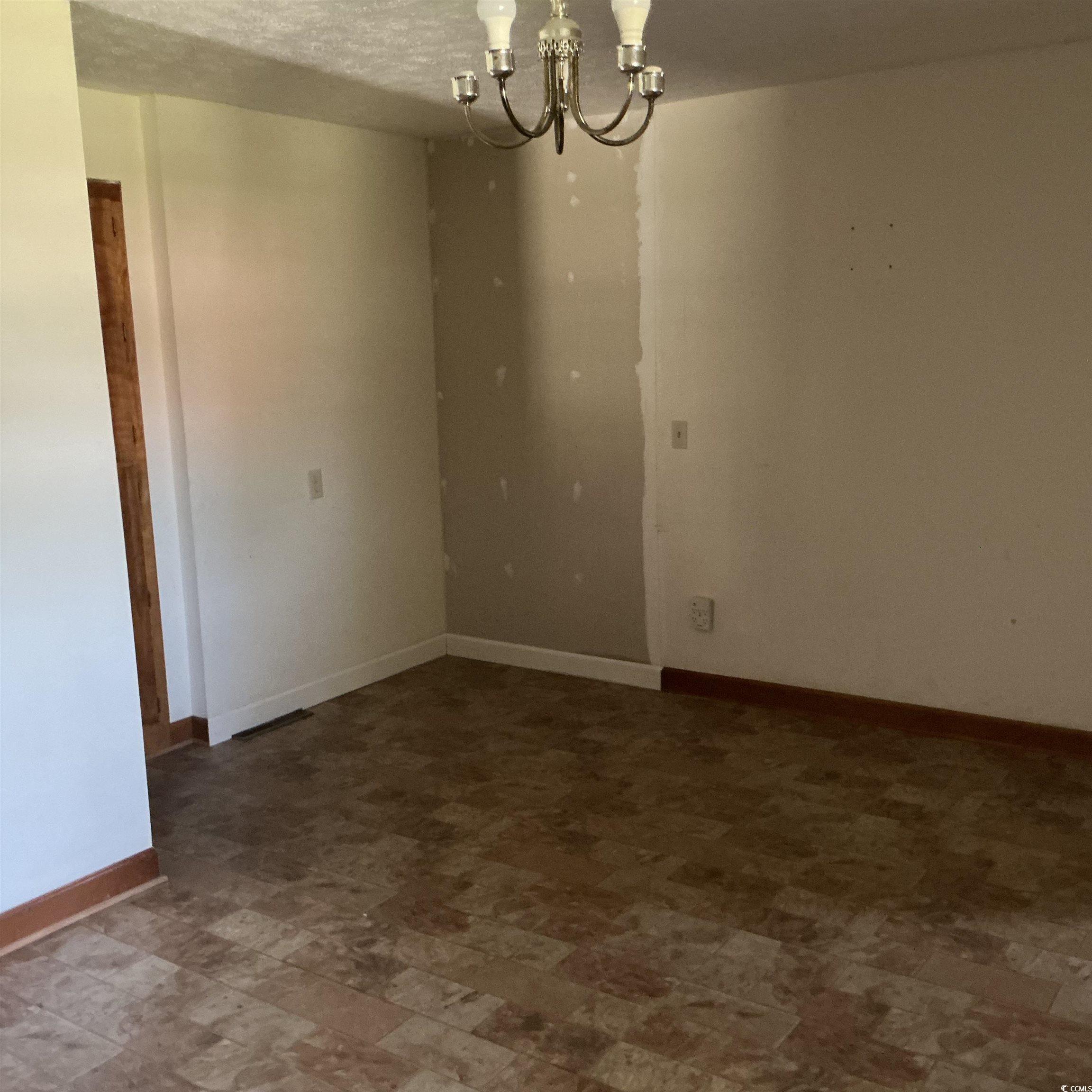 807 E Wilson St. Property Photo 7