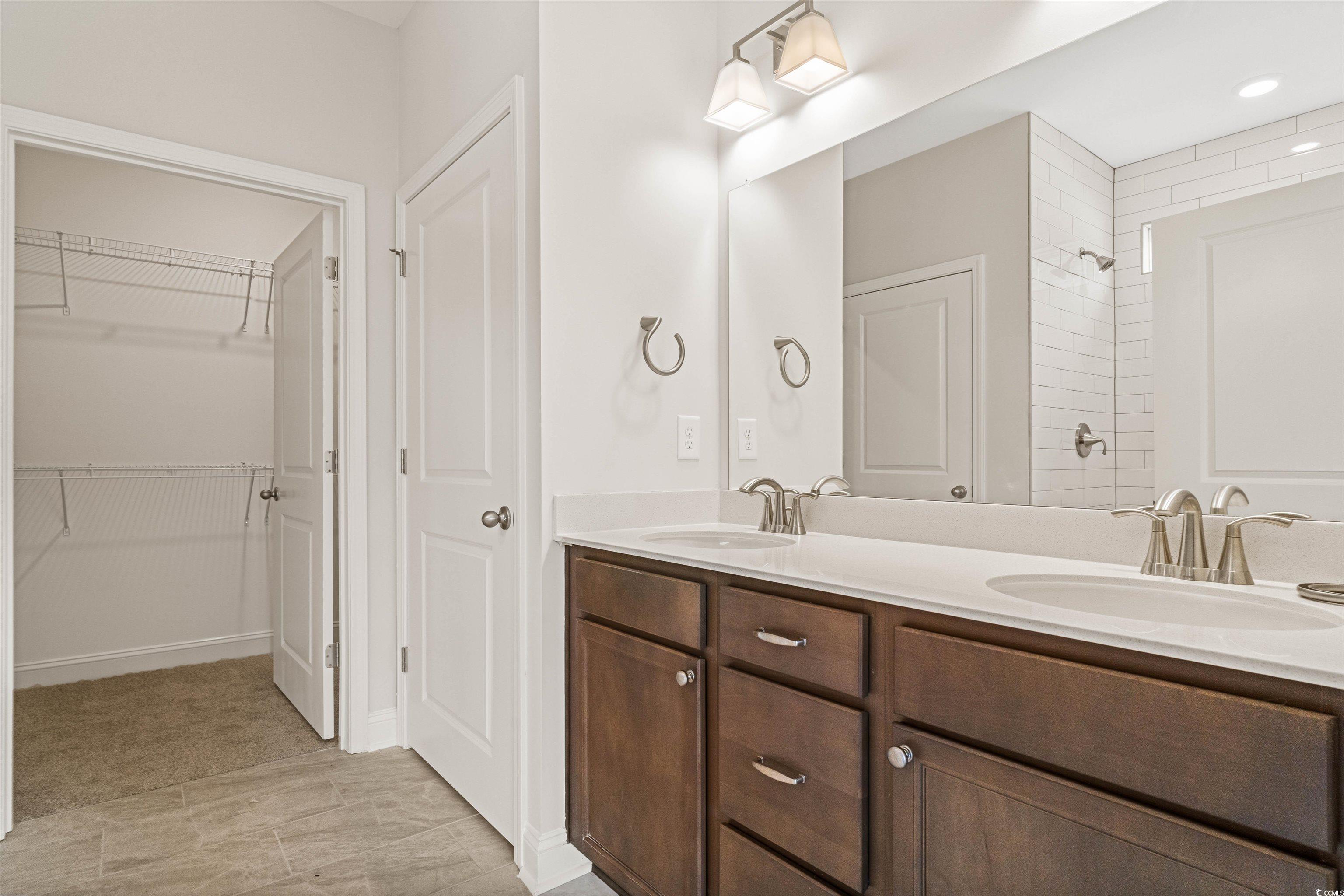 1045 Nw Rosefield Way Property Photo 15