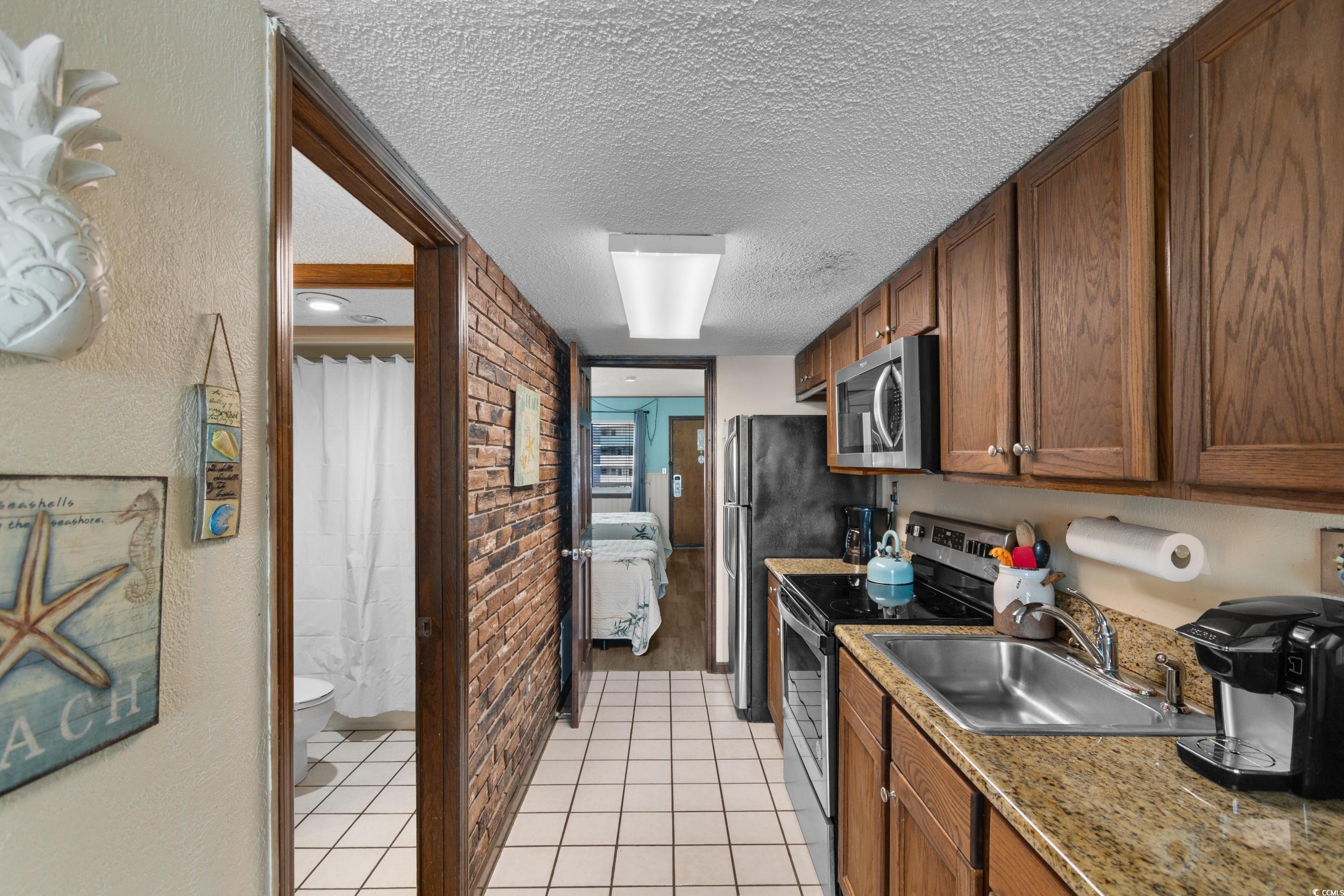 200 76th Ave. N Property Photo 8