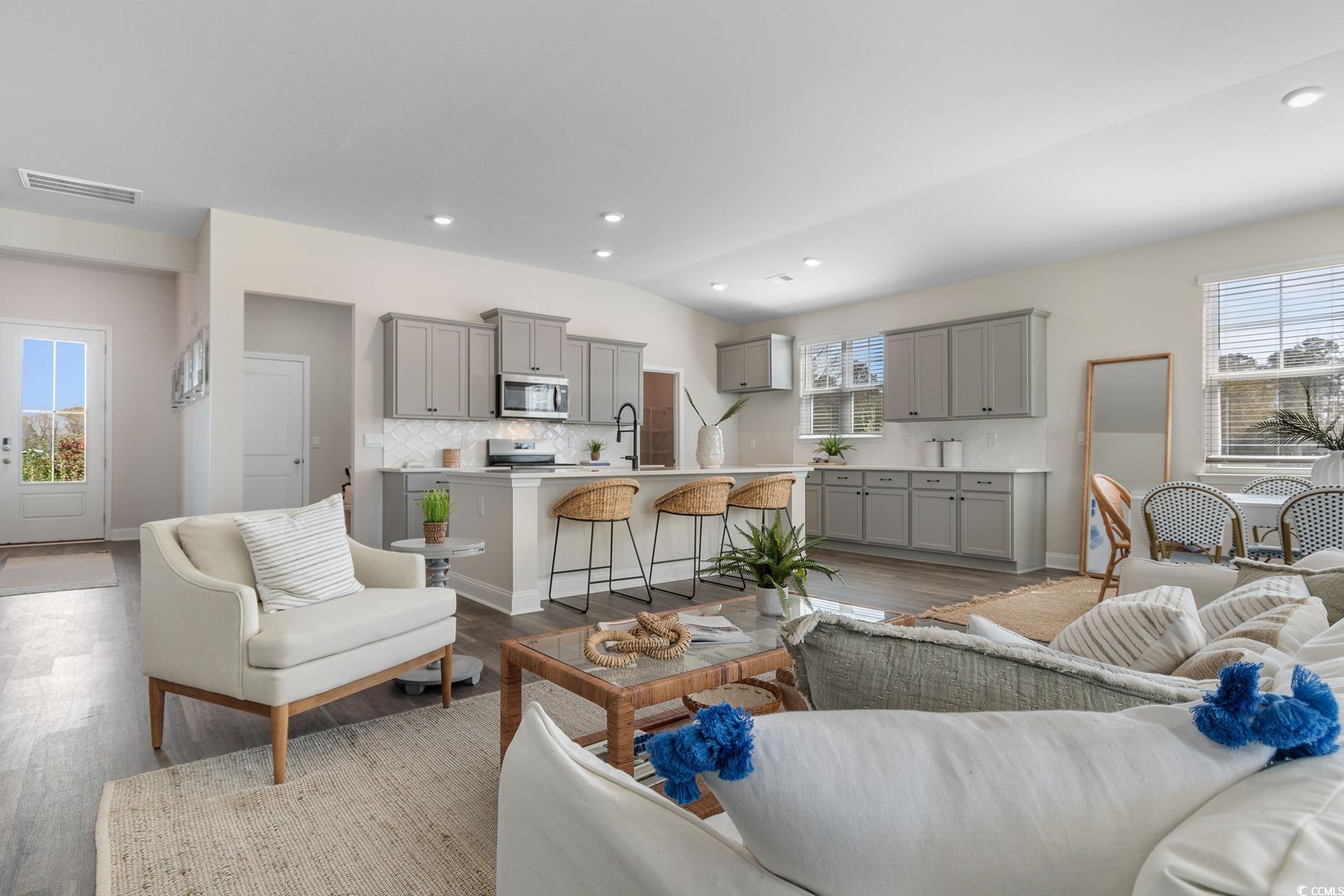 609 Glens Way Property Photo 16